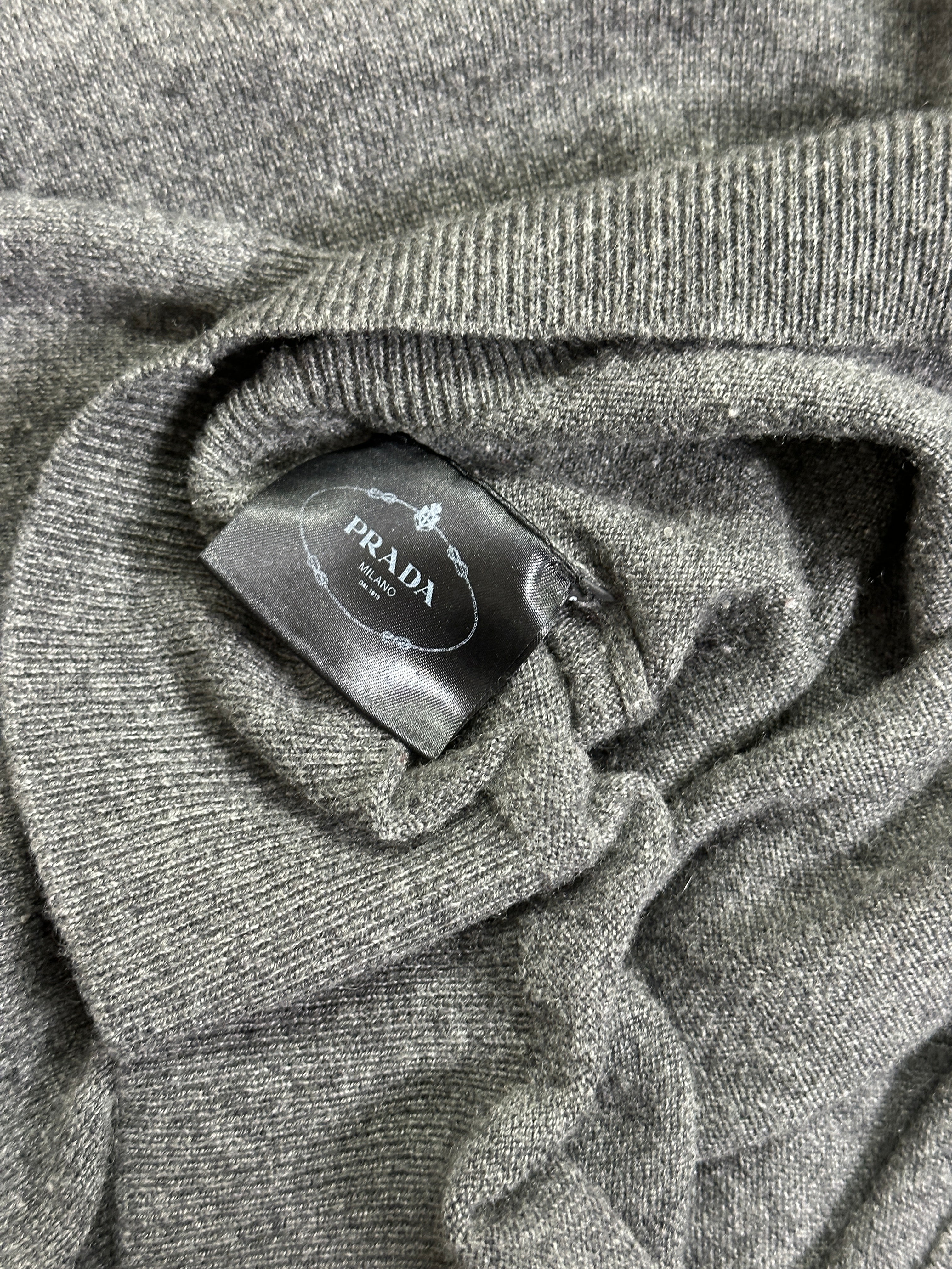 The Prada immancabile sweater