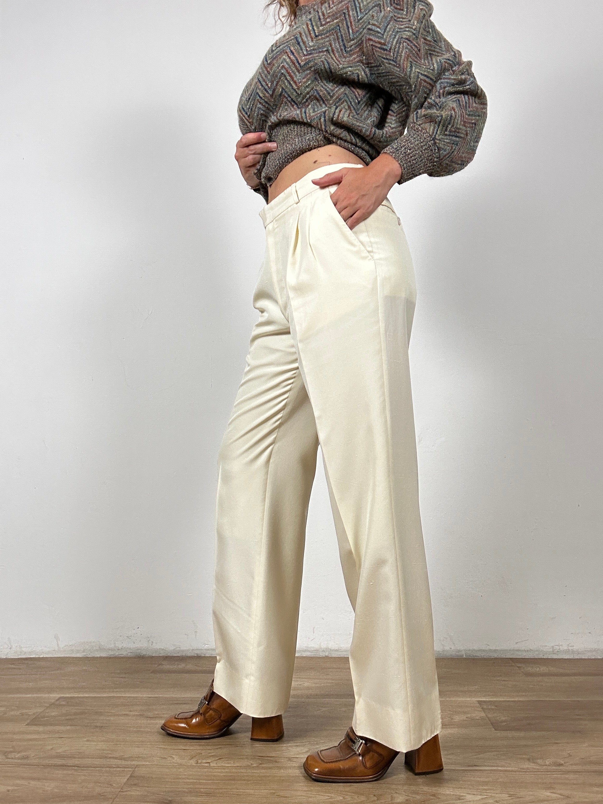 Il pantalone in seta