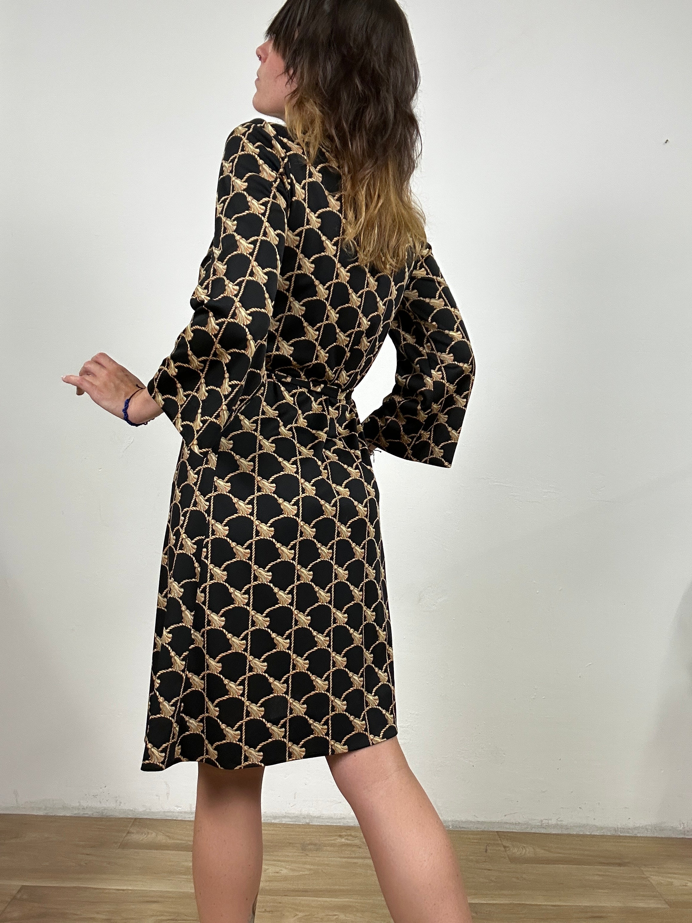 The 70s golden dress