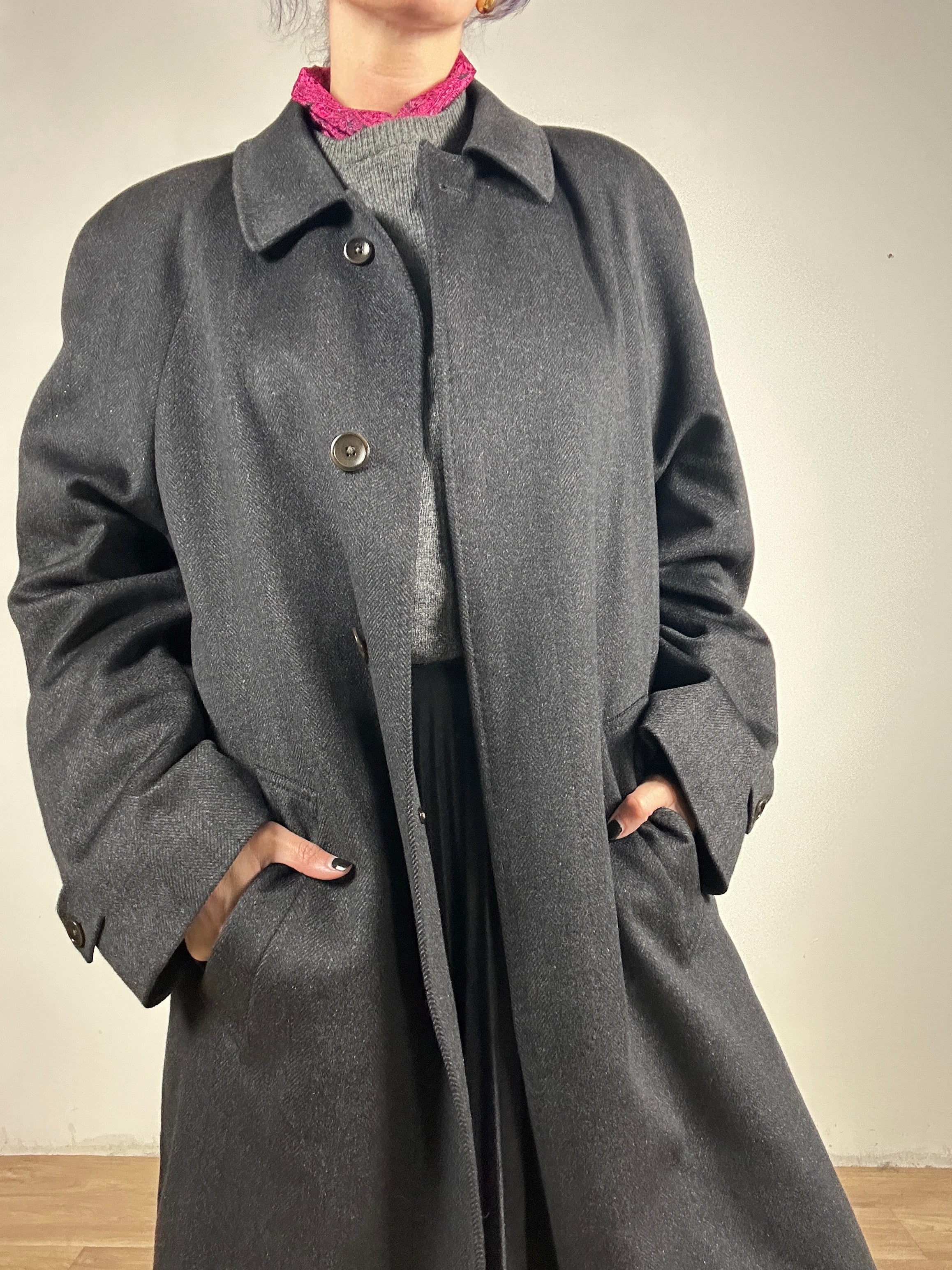 The pure cashmere coat