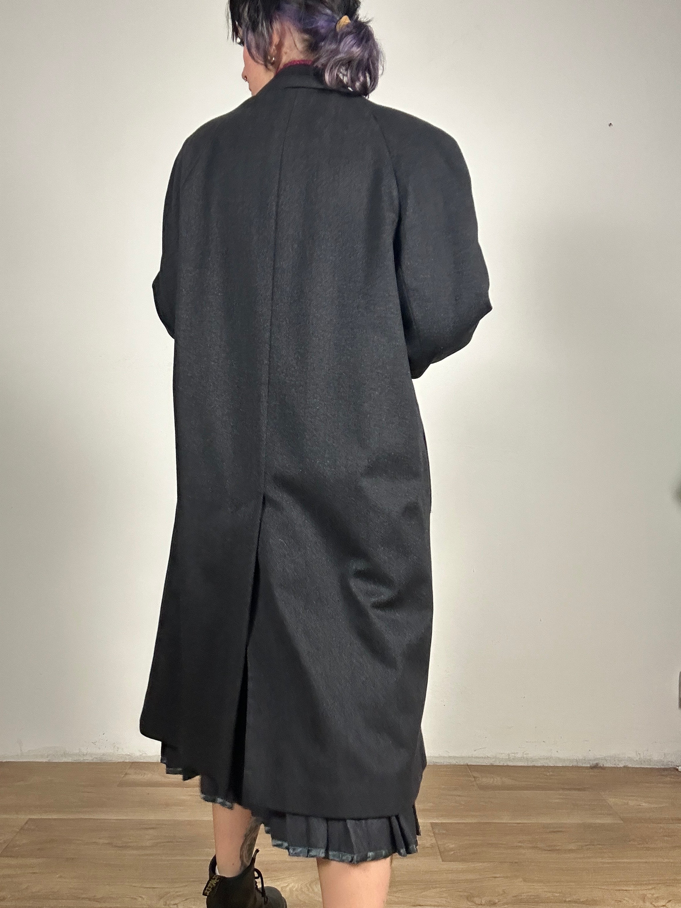 The pure cashmere coat