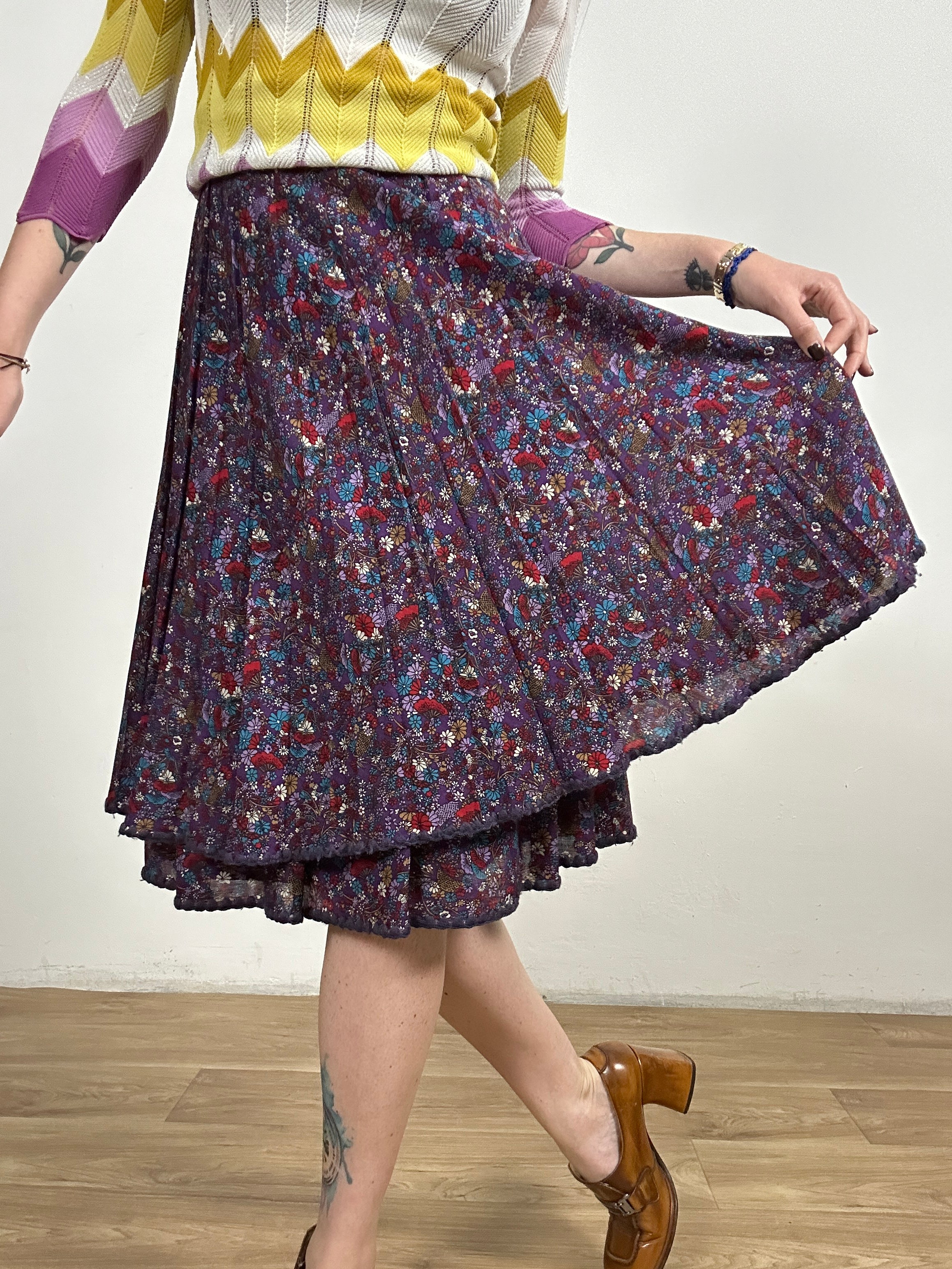 Gonnellina vintage viola