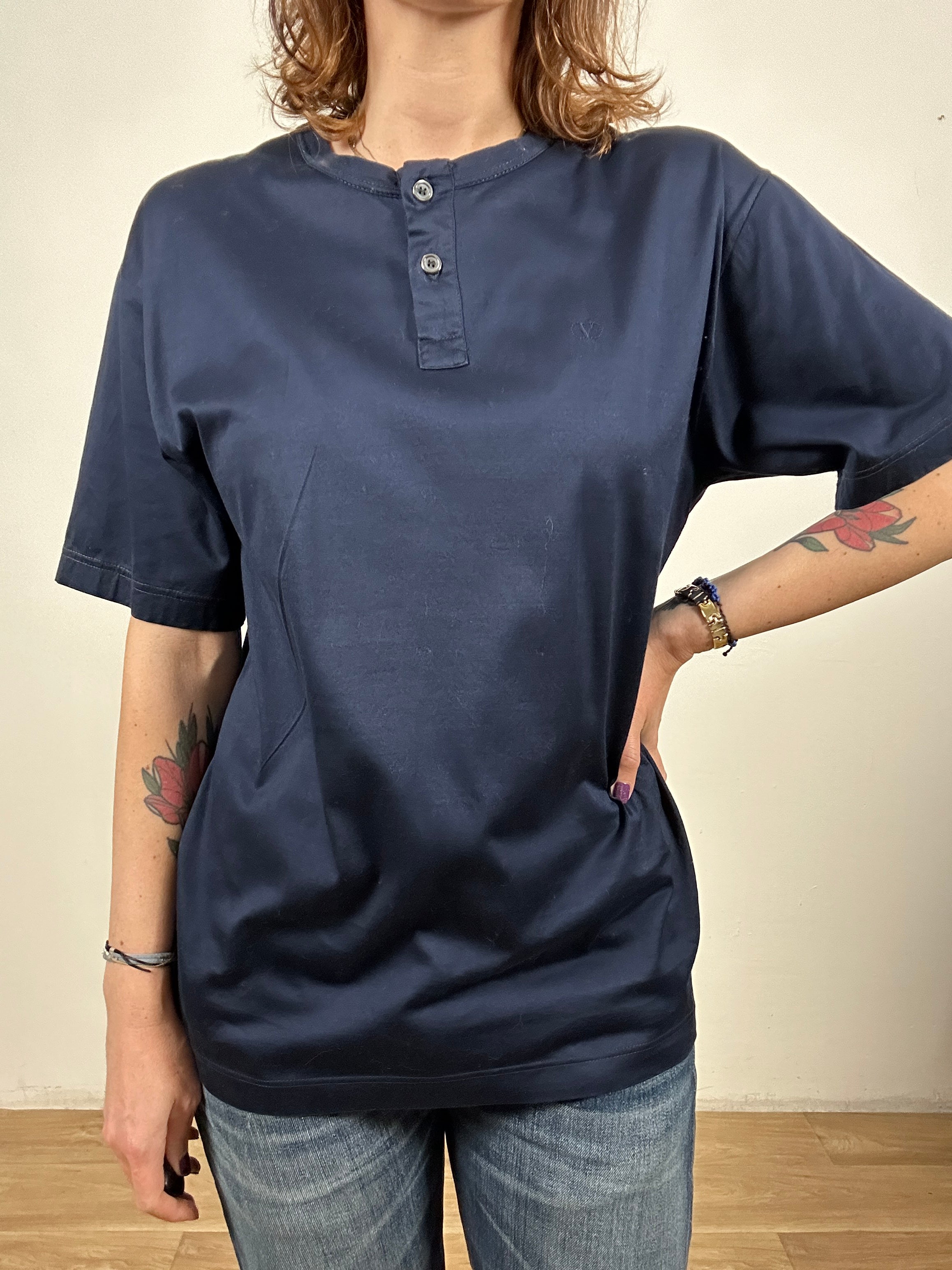 Valentino classy t shirt
