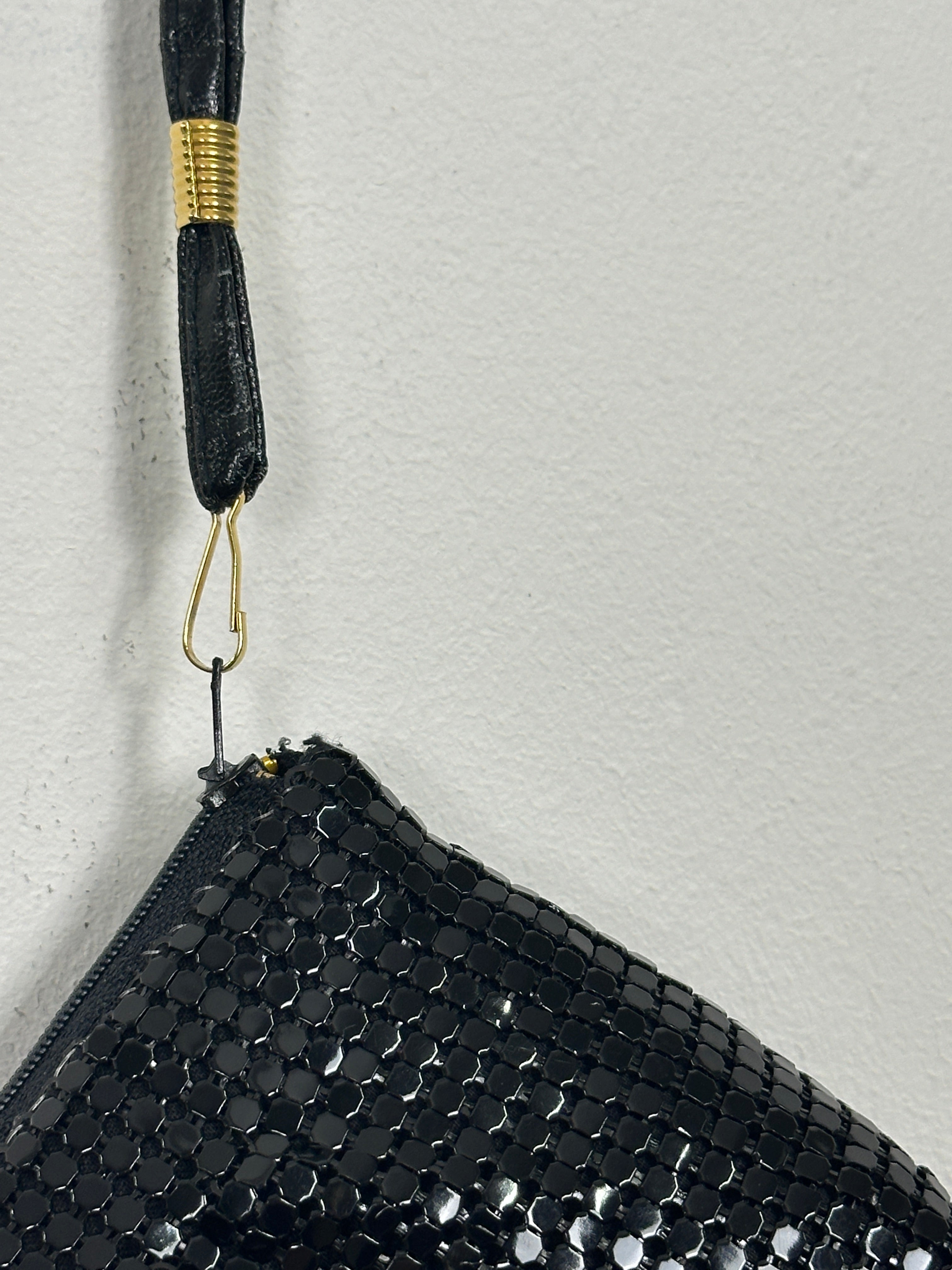 Black metal pochette