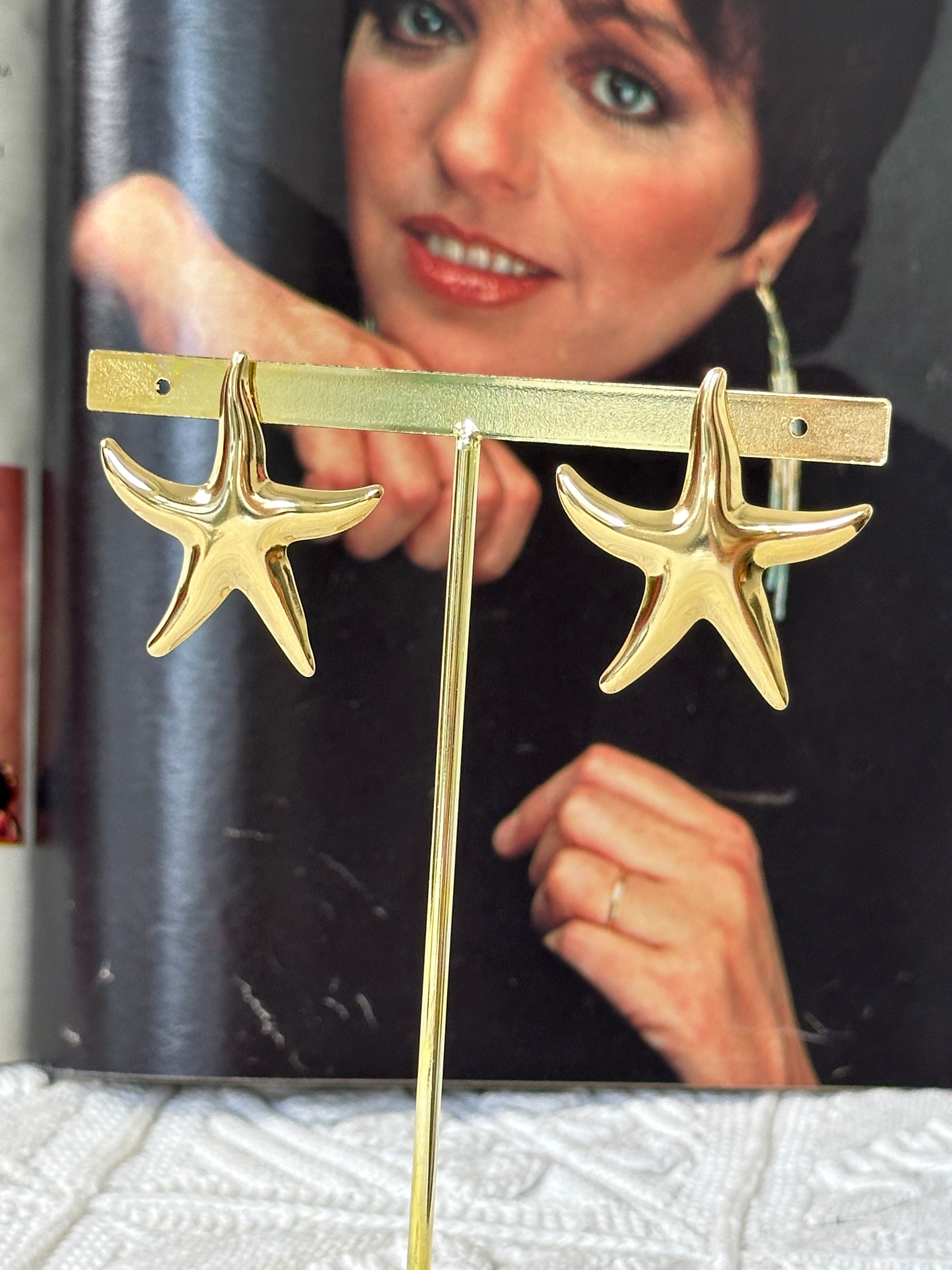Un pò star un pò fish earrings gold