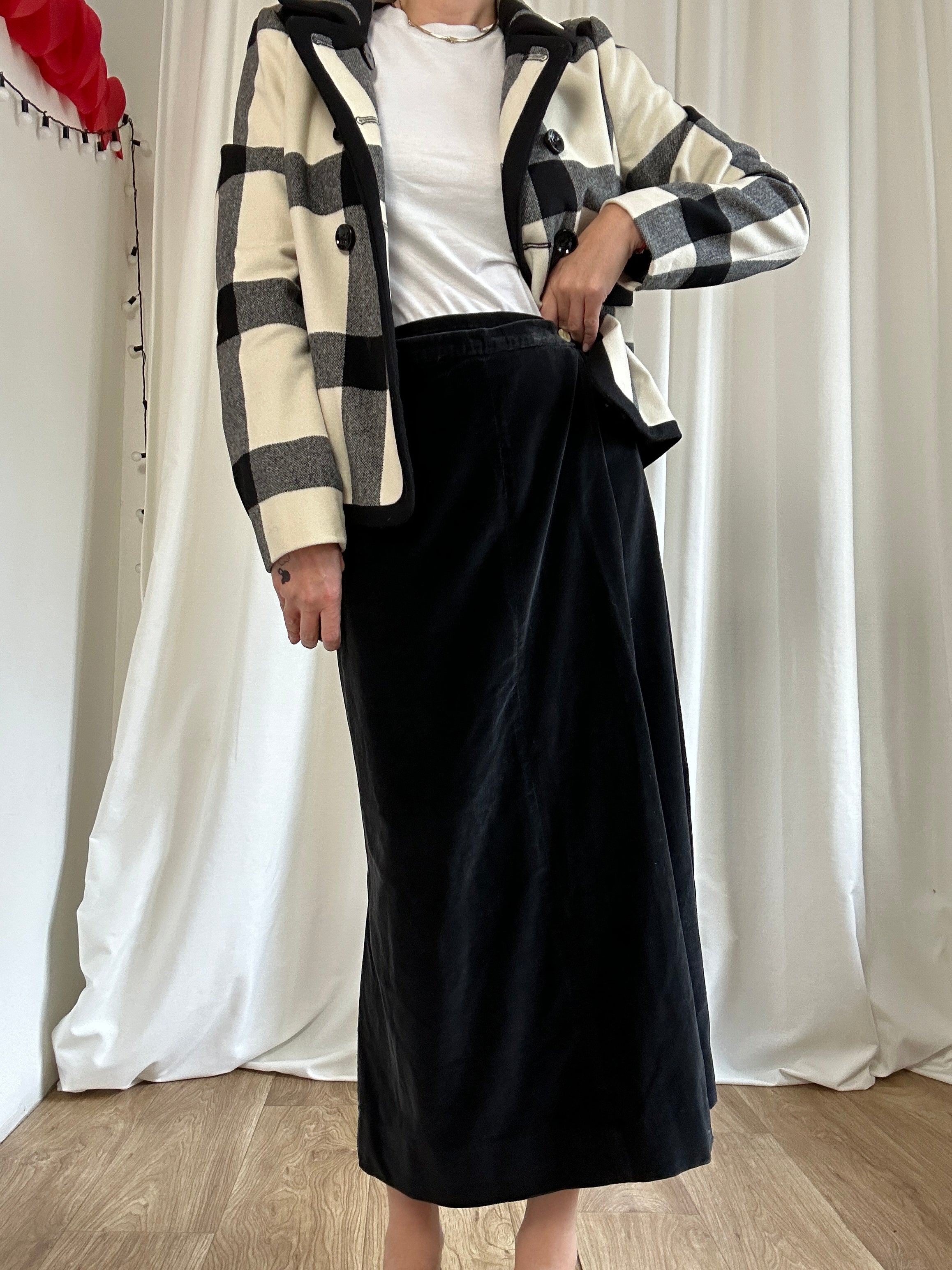 Velvet long skirt