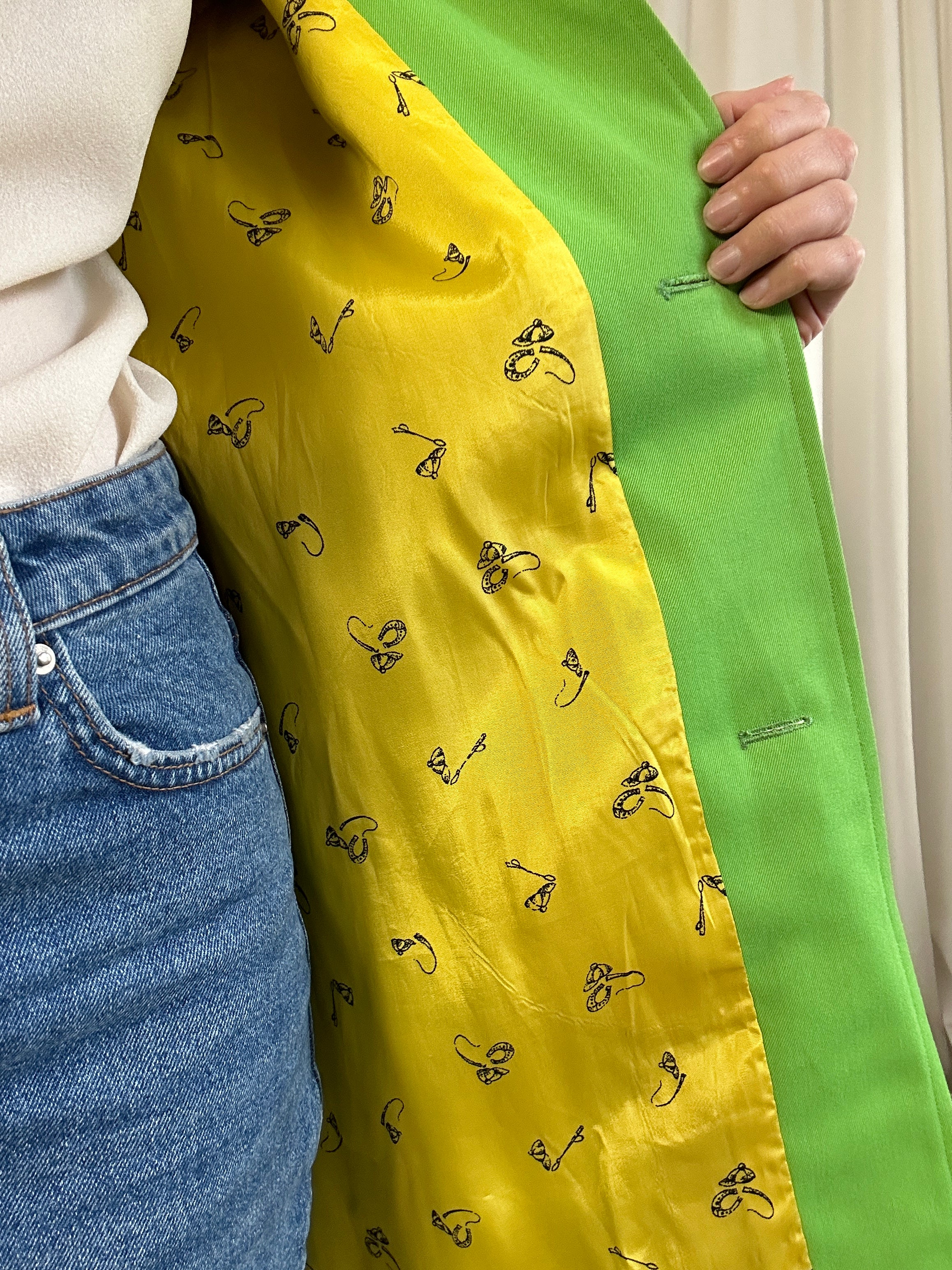 Twins apple trench