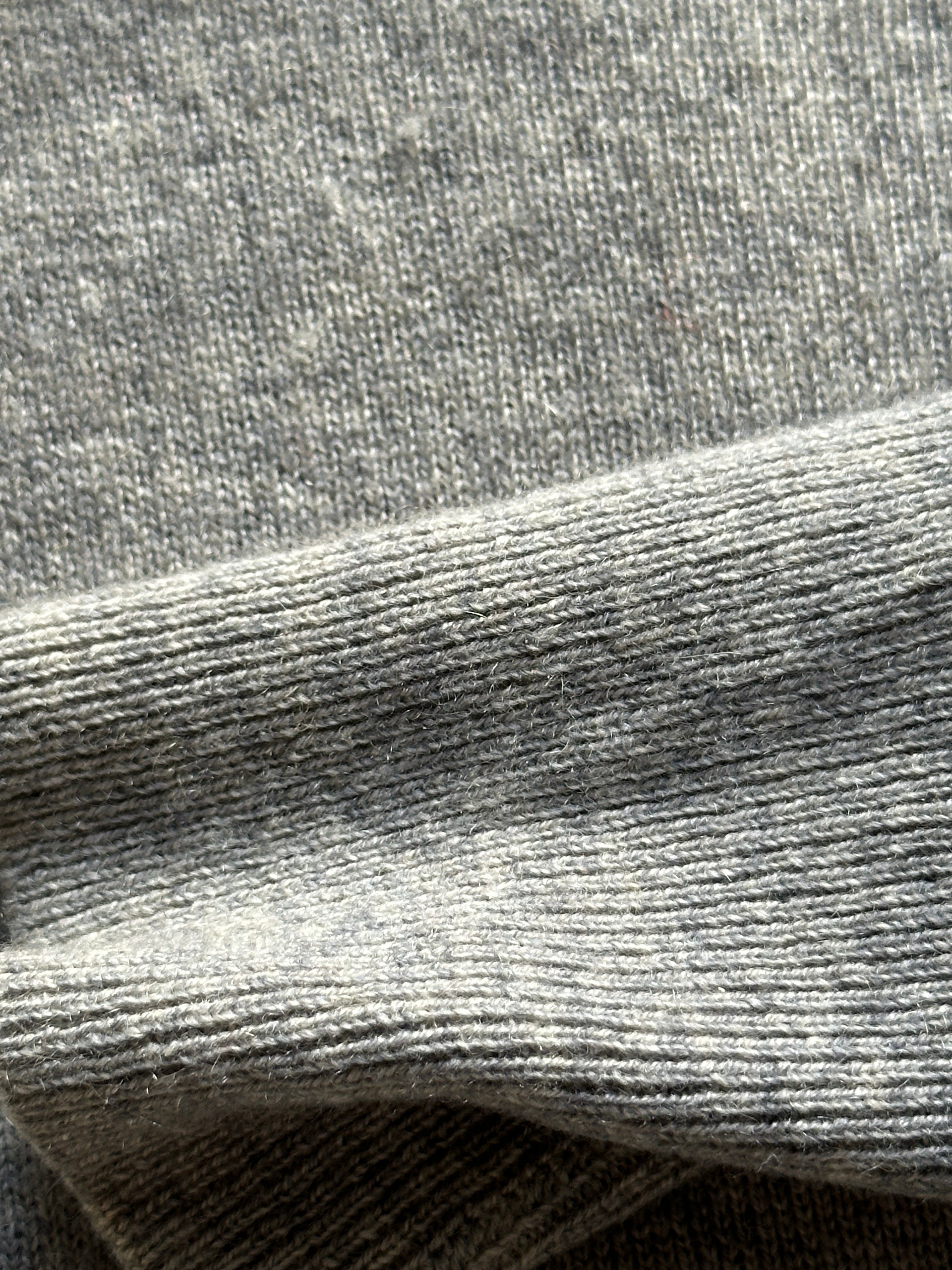 Cashmere morbidoso sweater