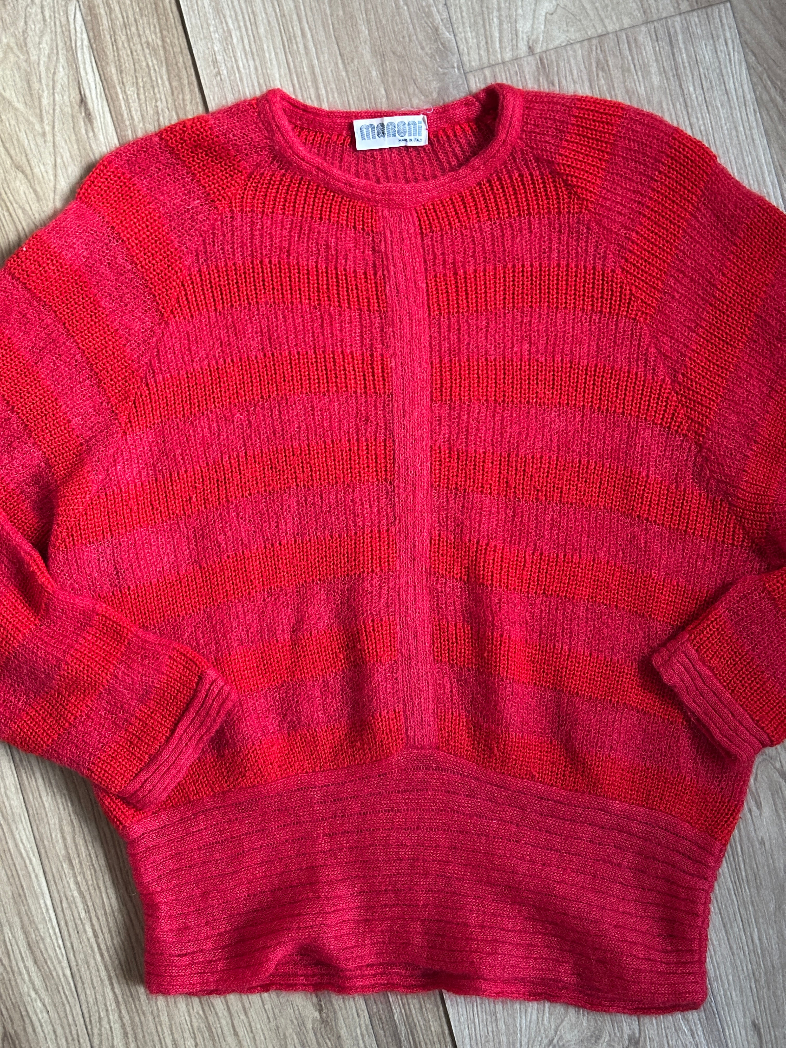 Quasi rosso sweater