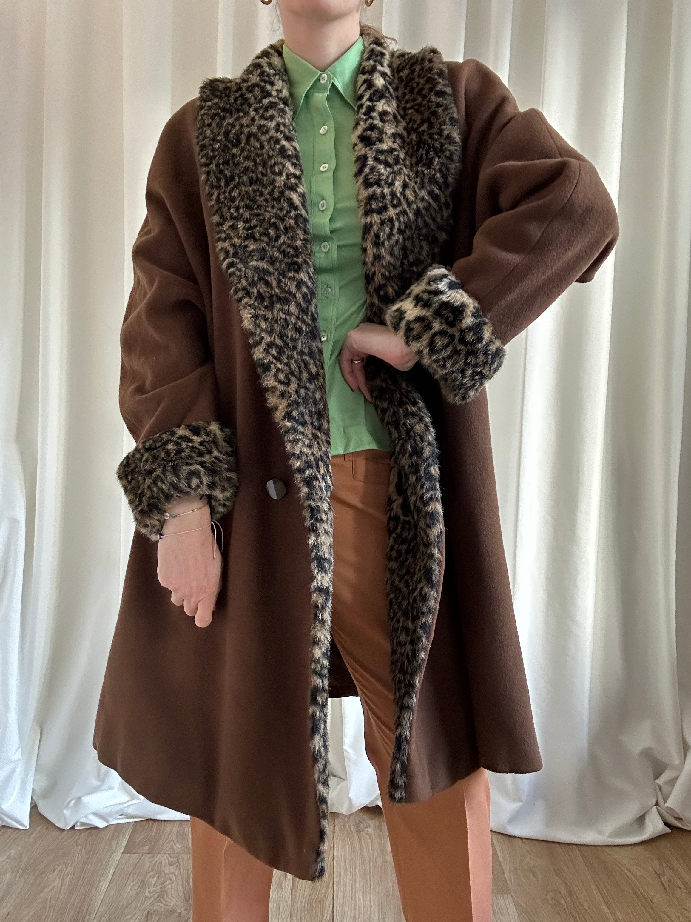 Leo Coat