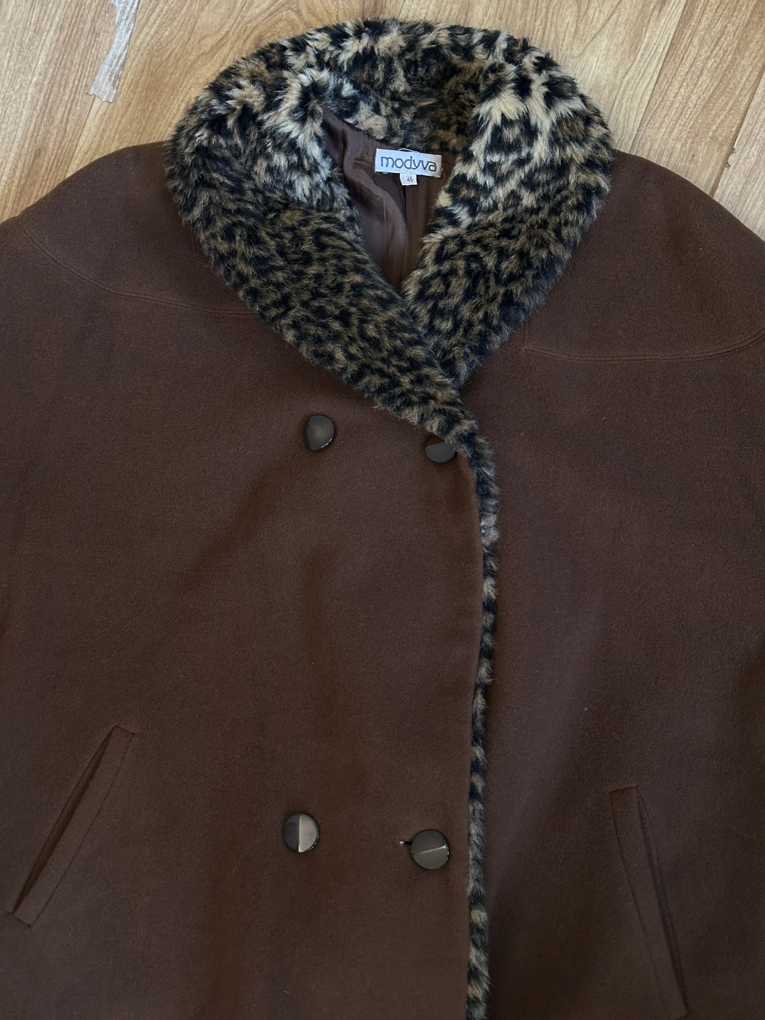 Leo Coat