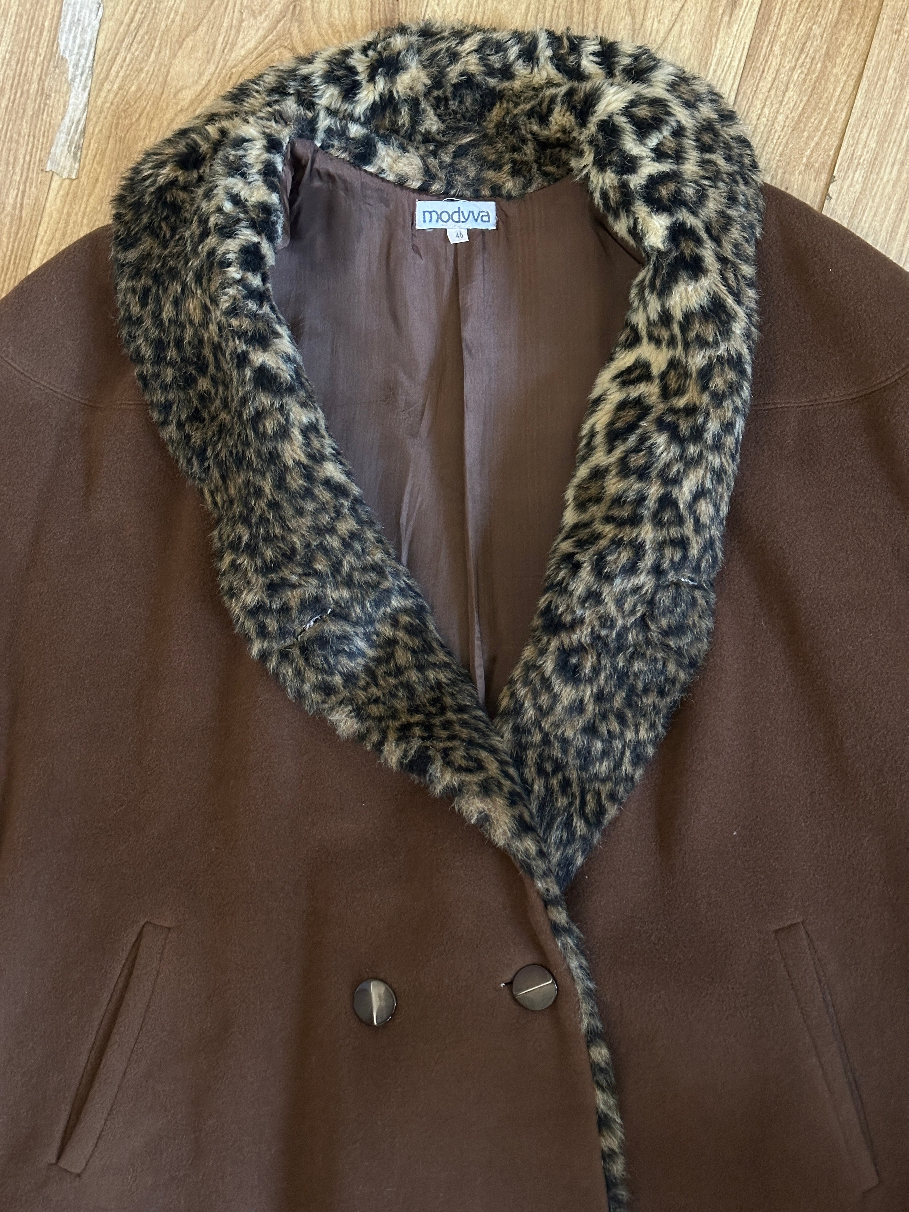 Leo Coat