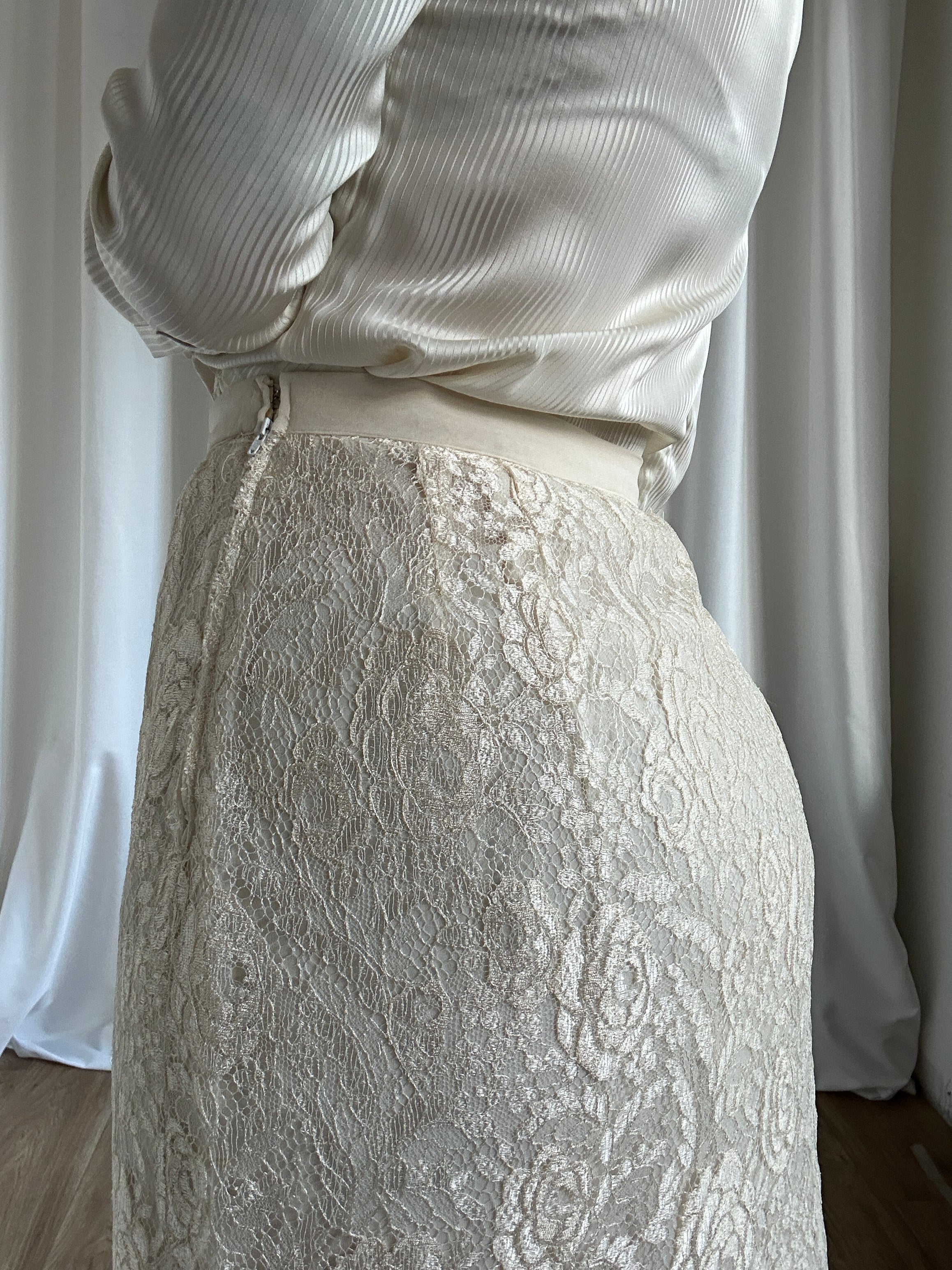 Vedononvedo Skirt