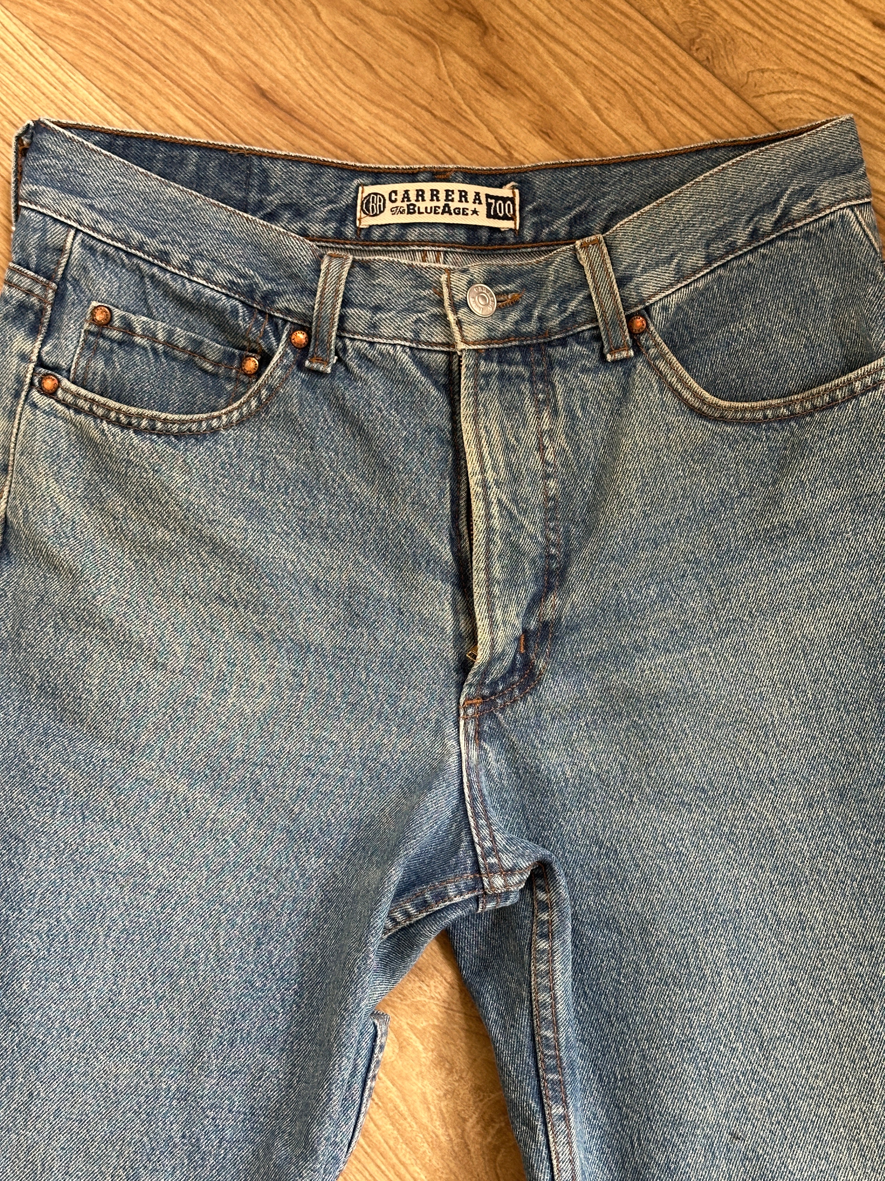 Carrera Mom Jeans