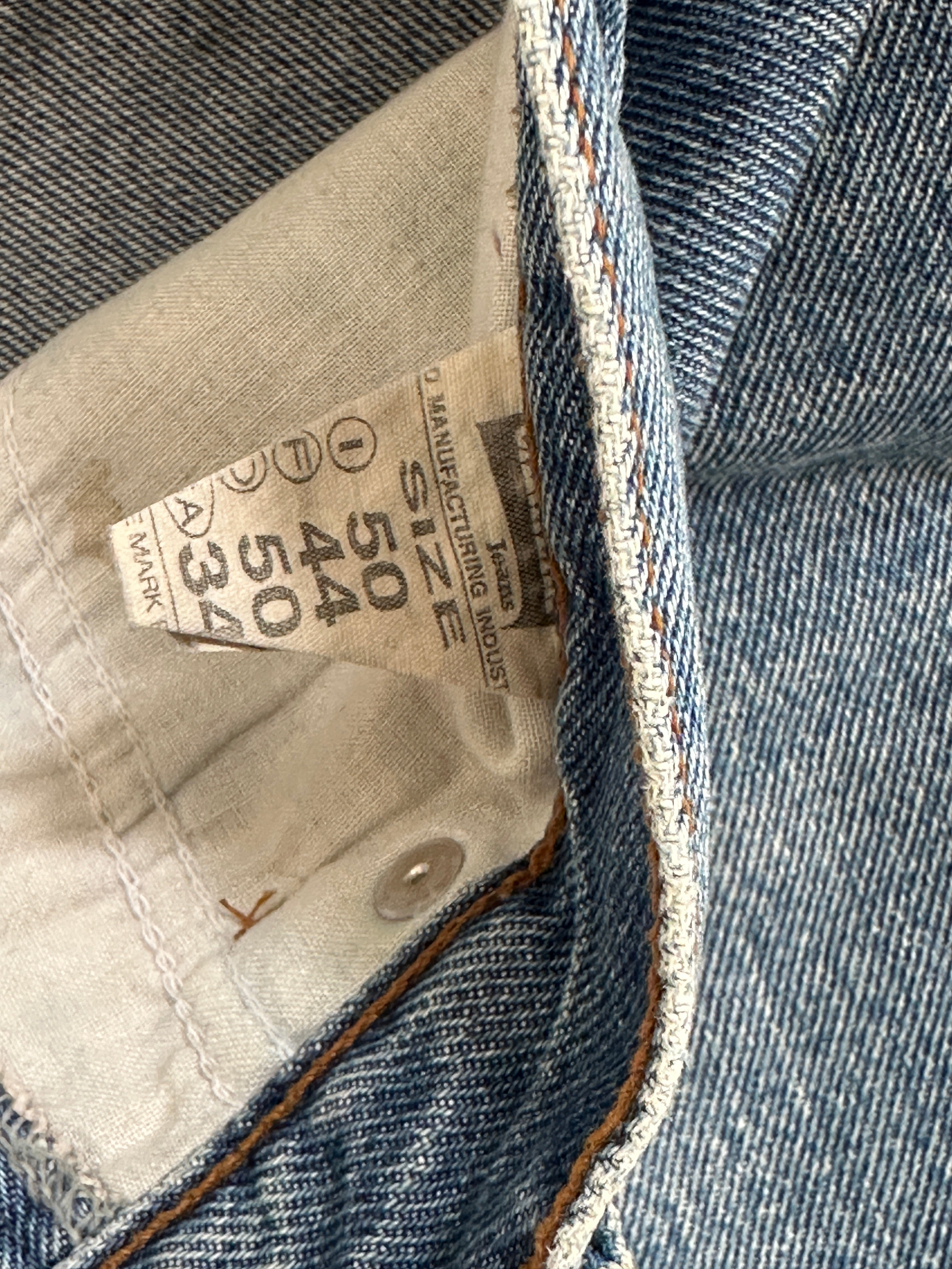 Carrera Mom Jeans