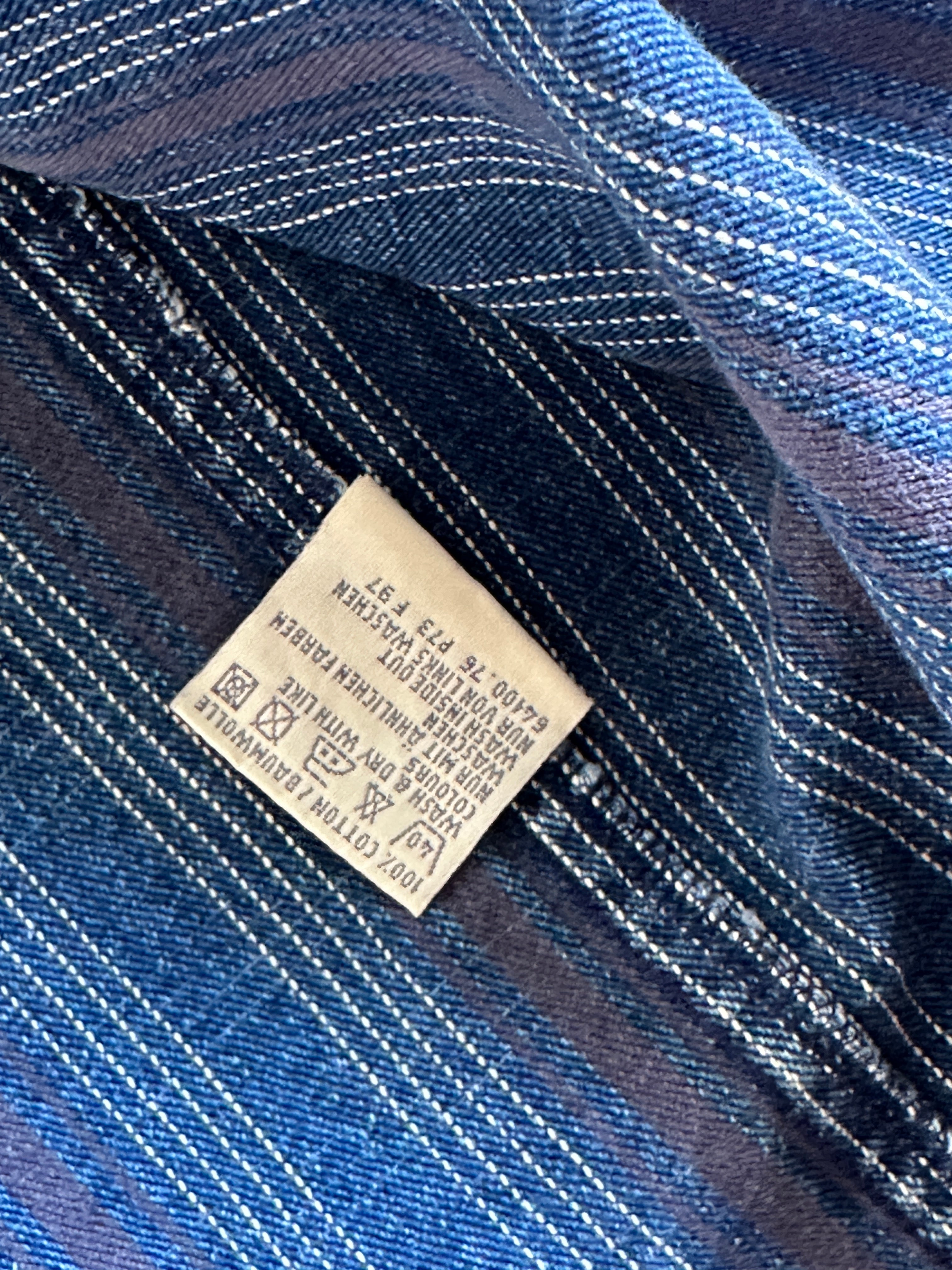 La cool Levi's shirt