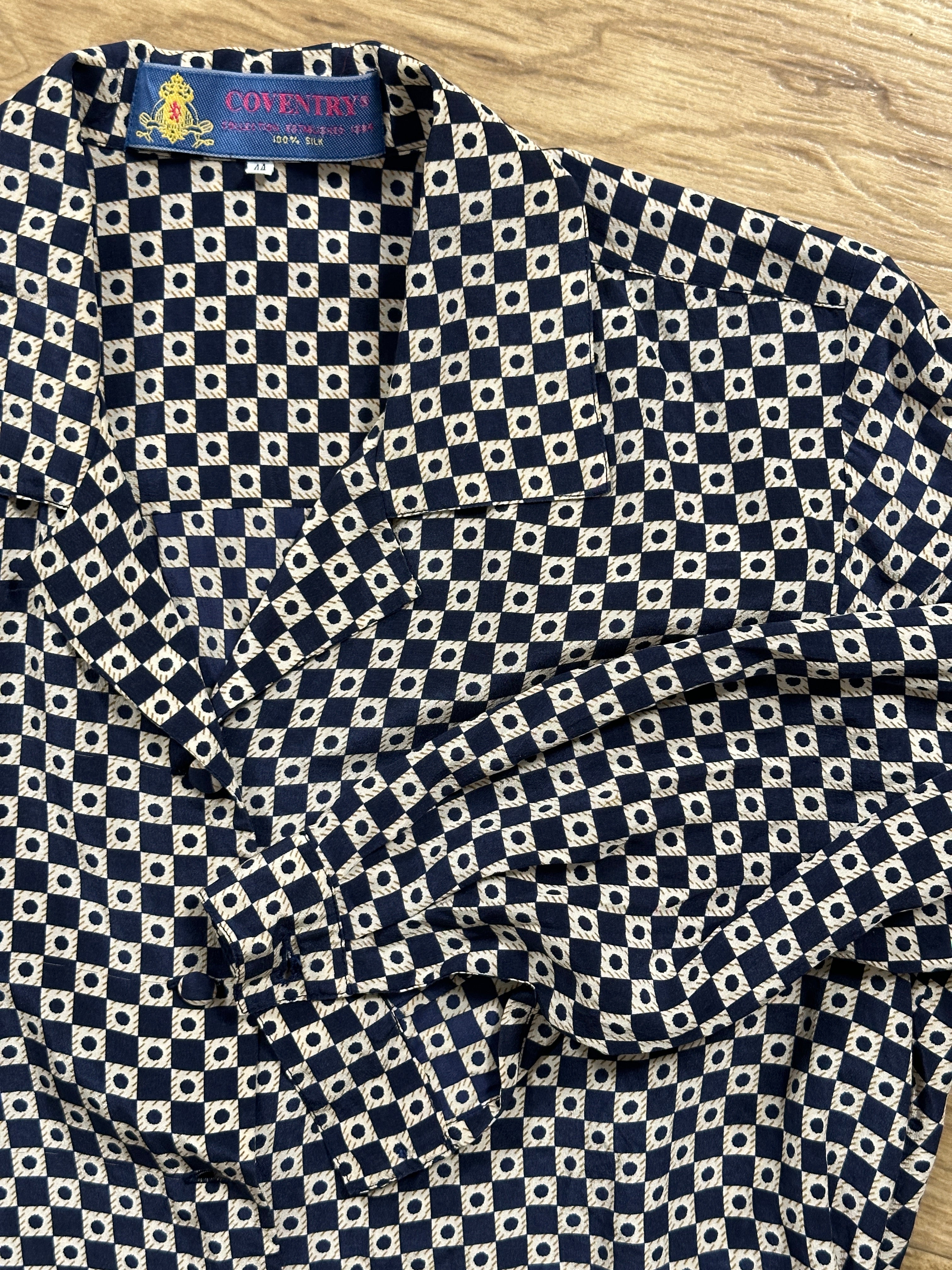 Pattern shirt