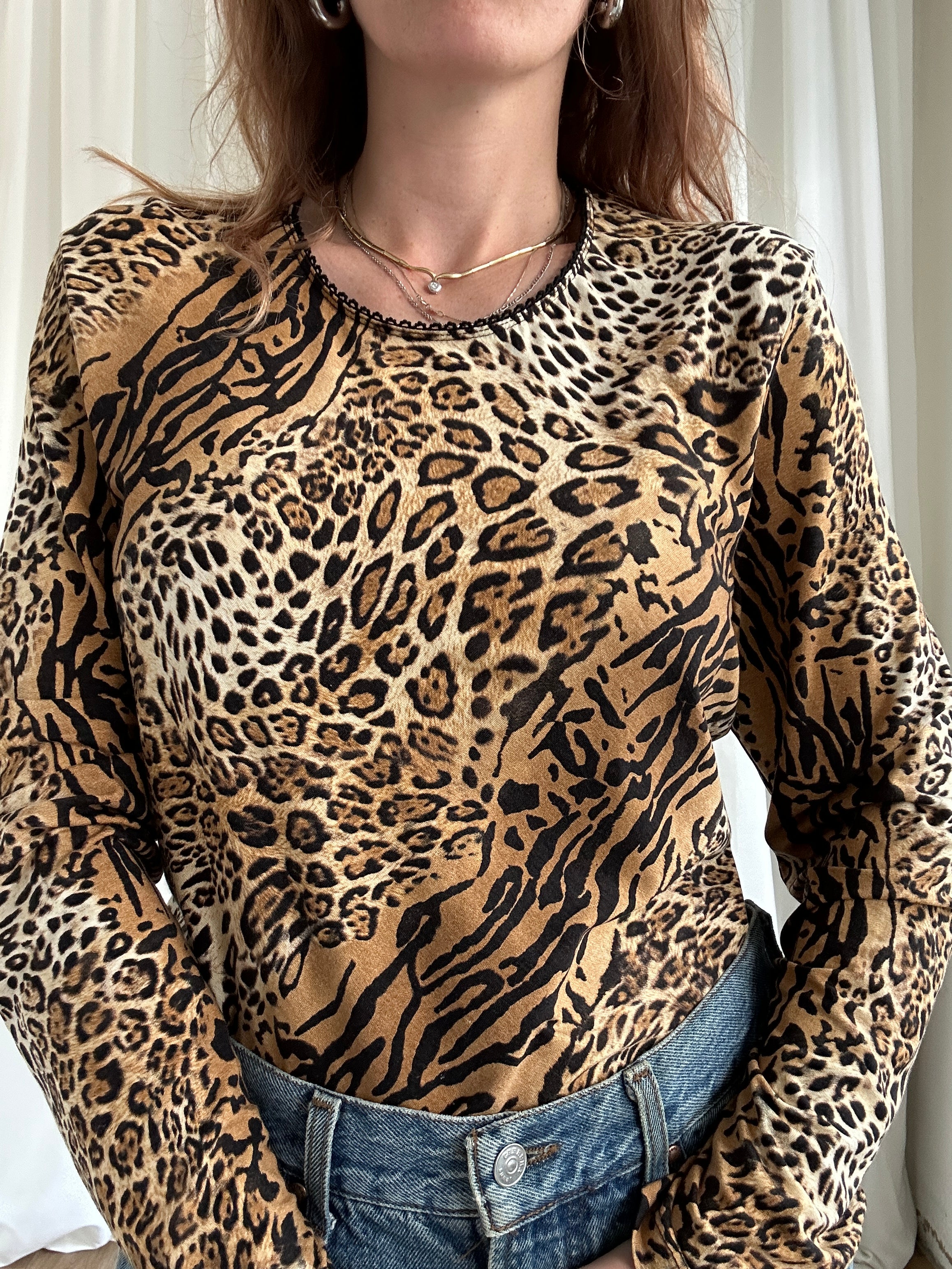 Roarrr top