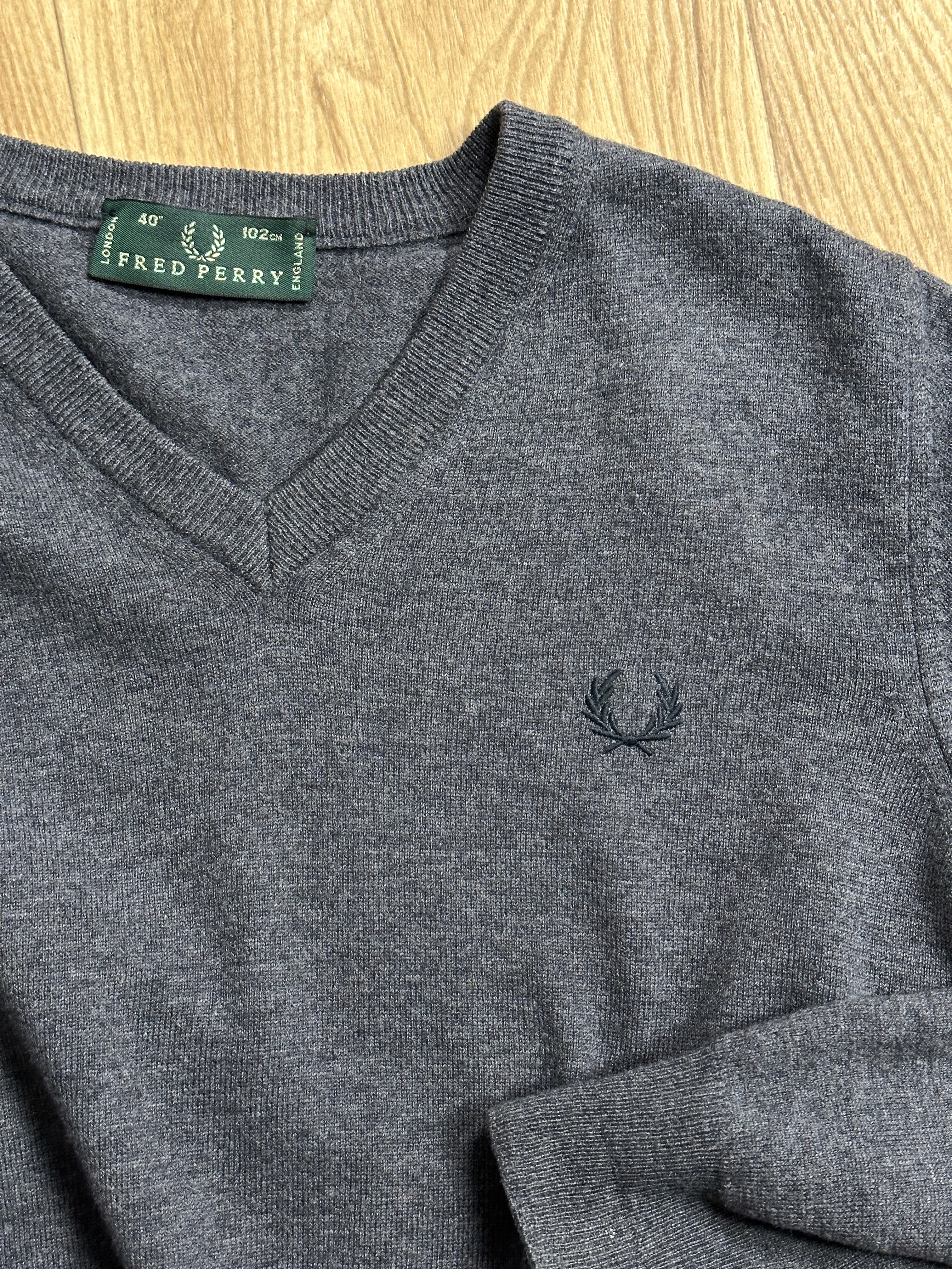 Fred Perry grey sweater