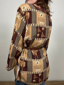 The brown foulard blusa