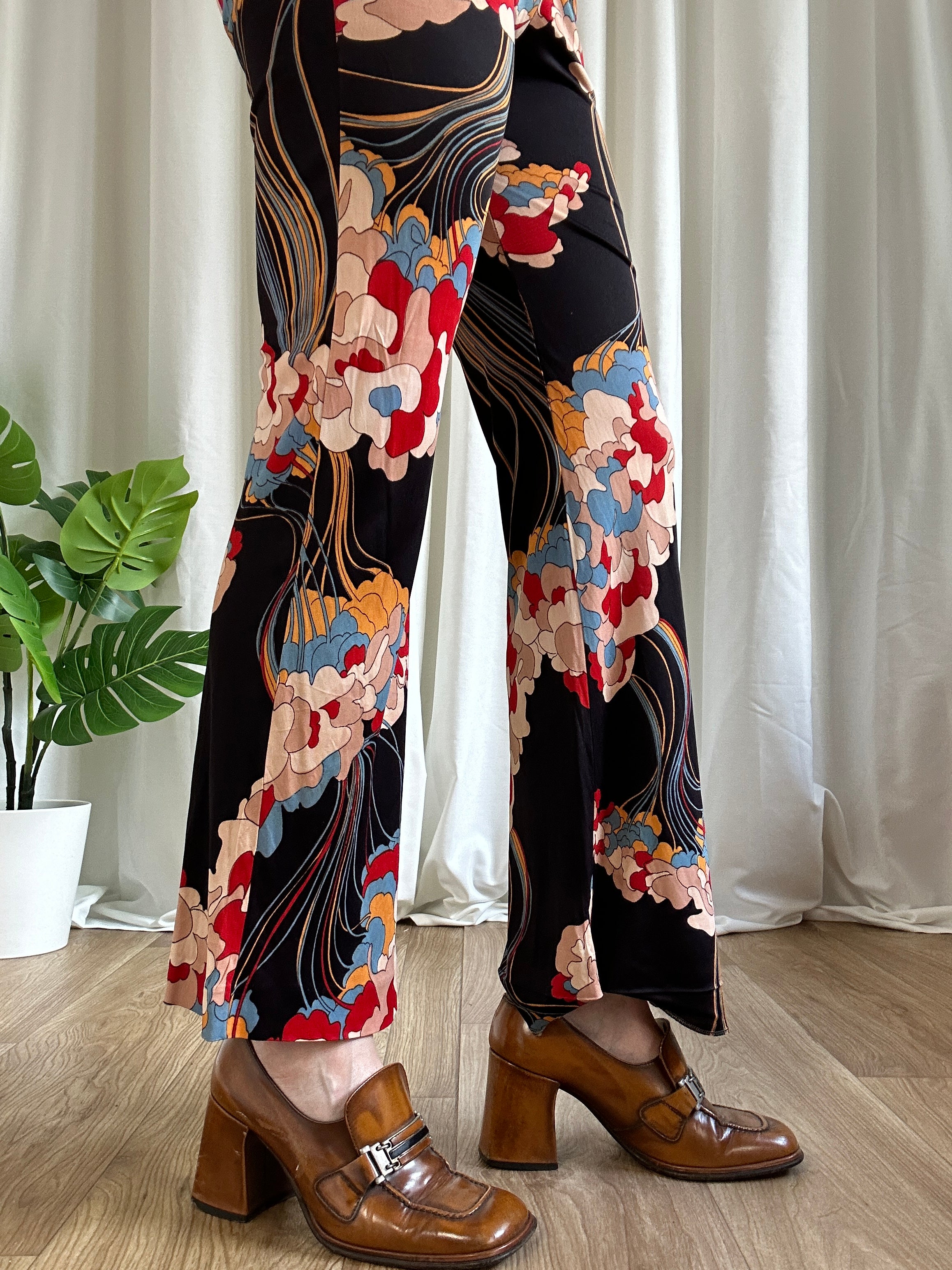 Flower flair pants