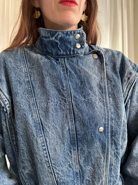Grease jacket