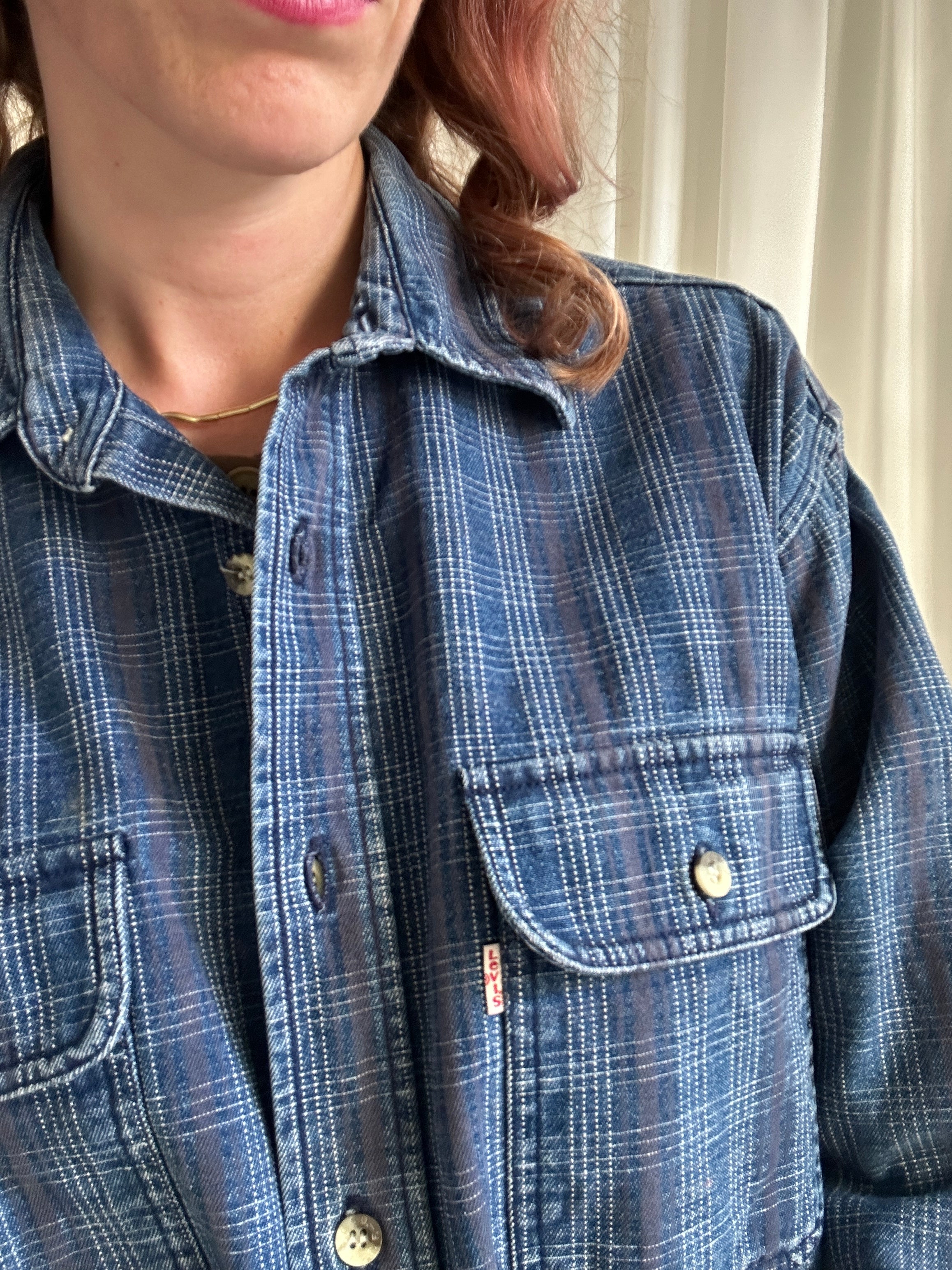 La cool Levi's shirt