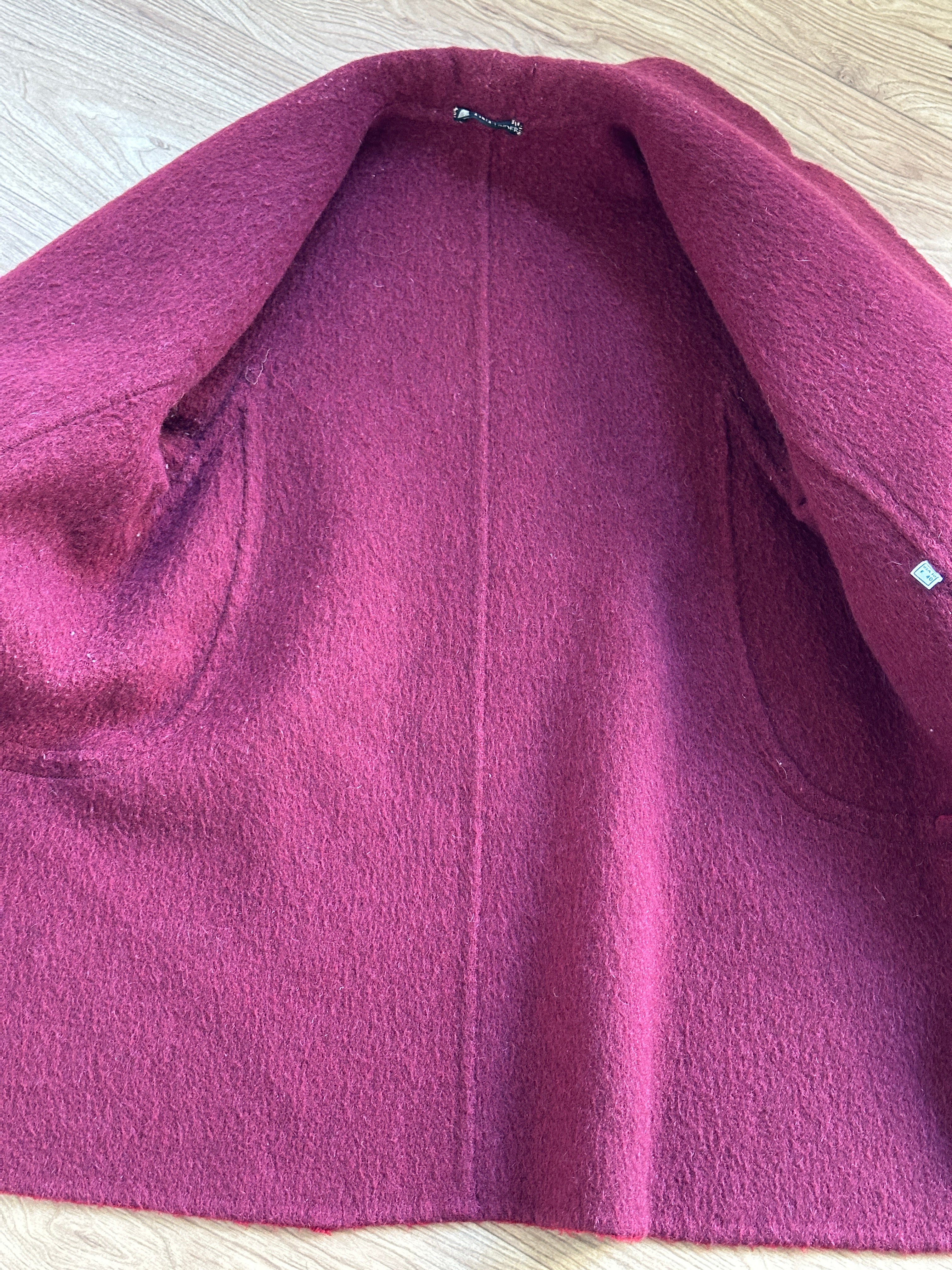 Cappuccettorosso Coat