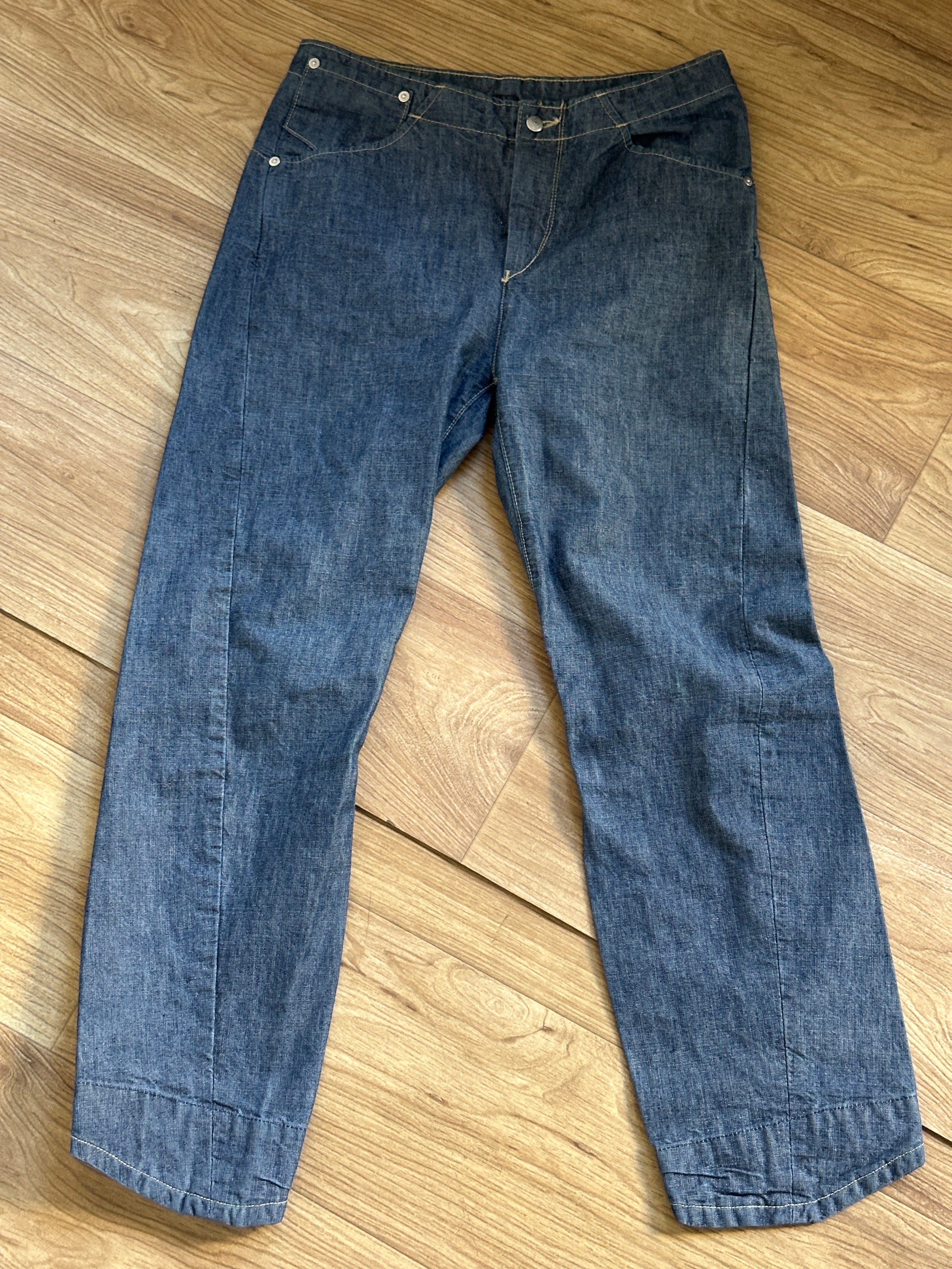 Levi's Twisted Jeans