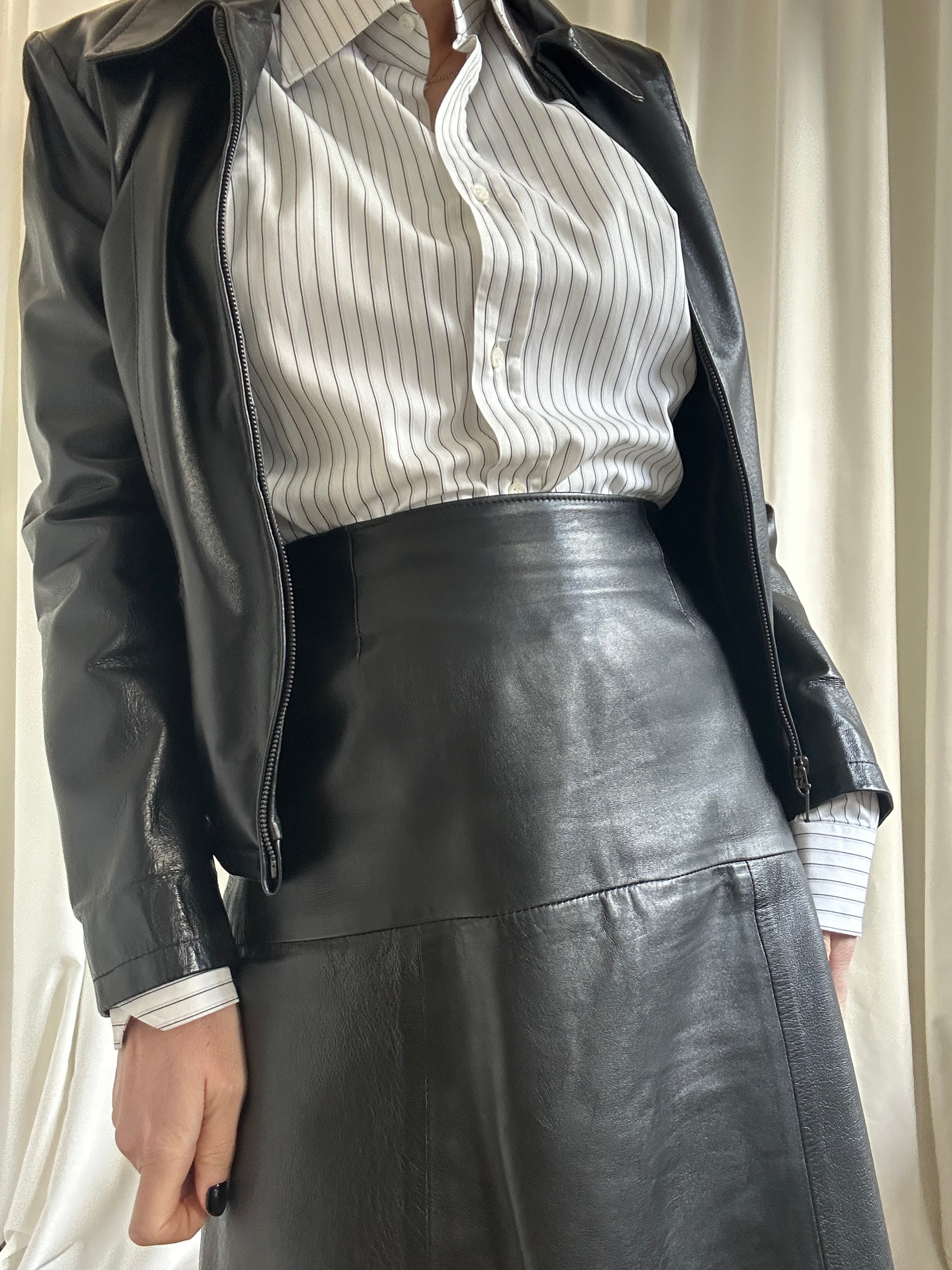 Completo Asimetrico Leather