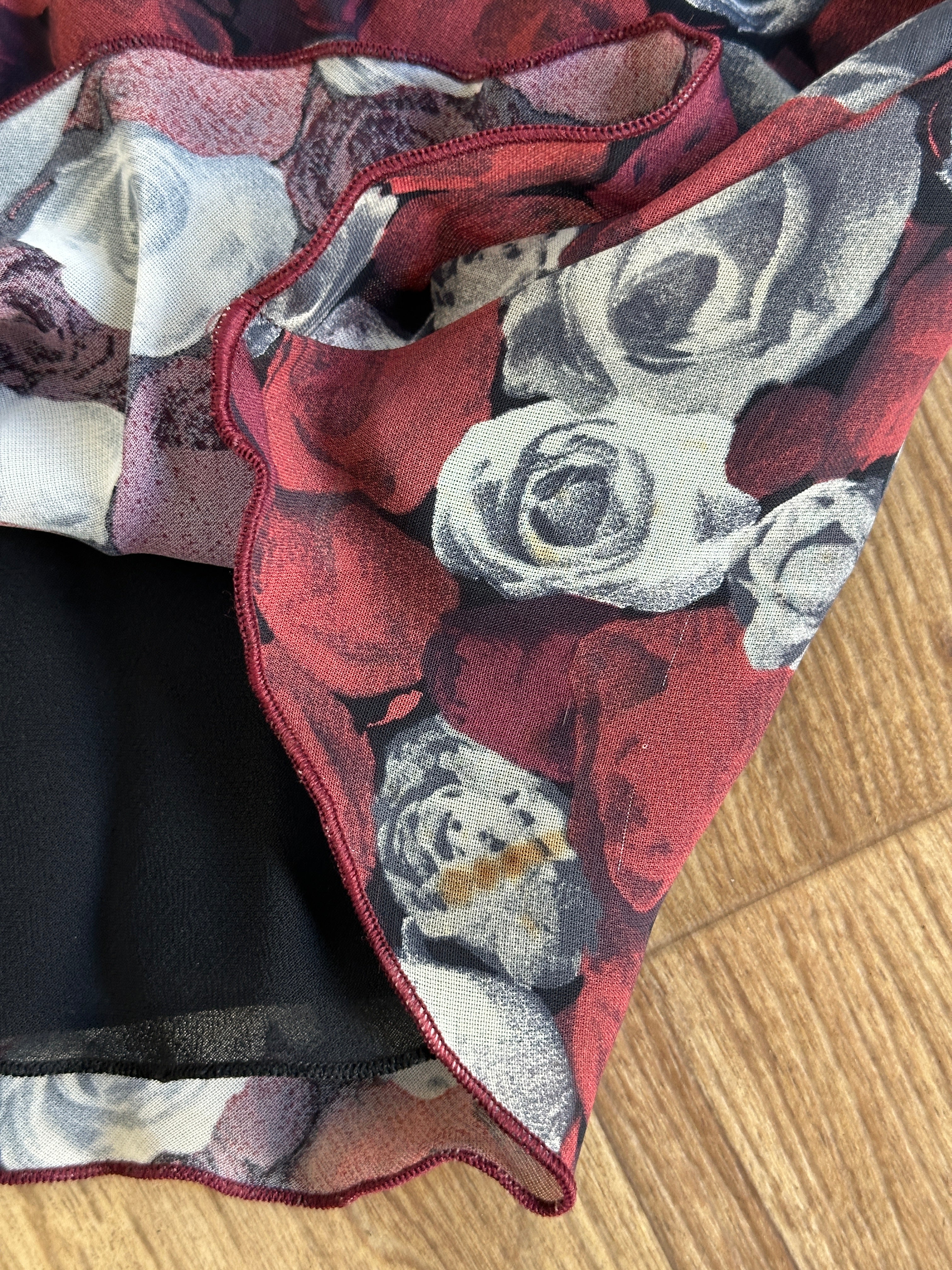 Roseto 90s skirt