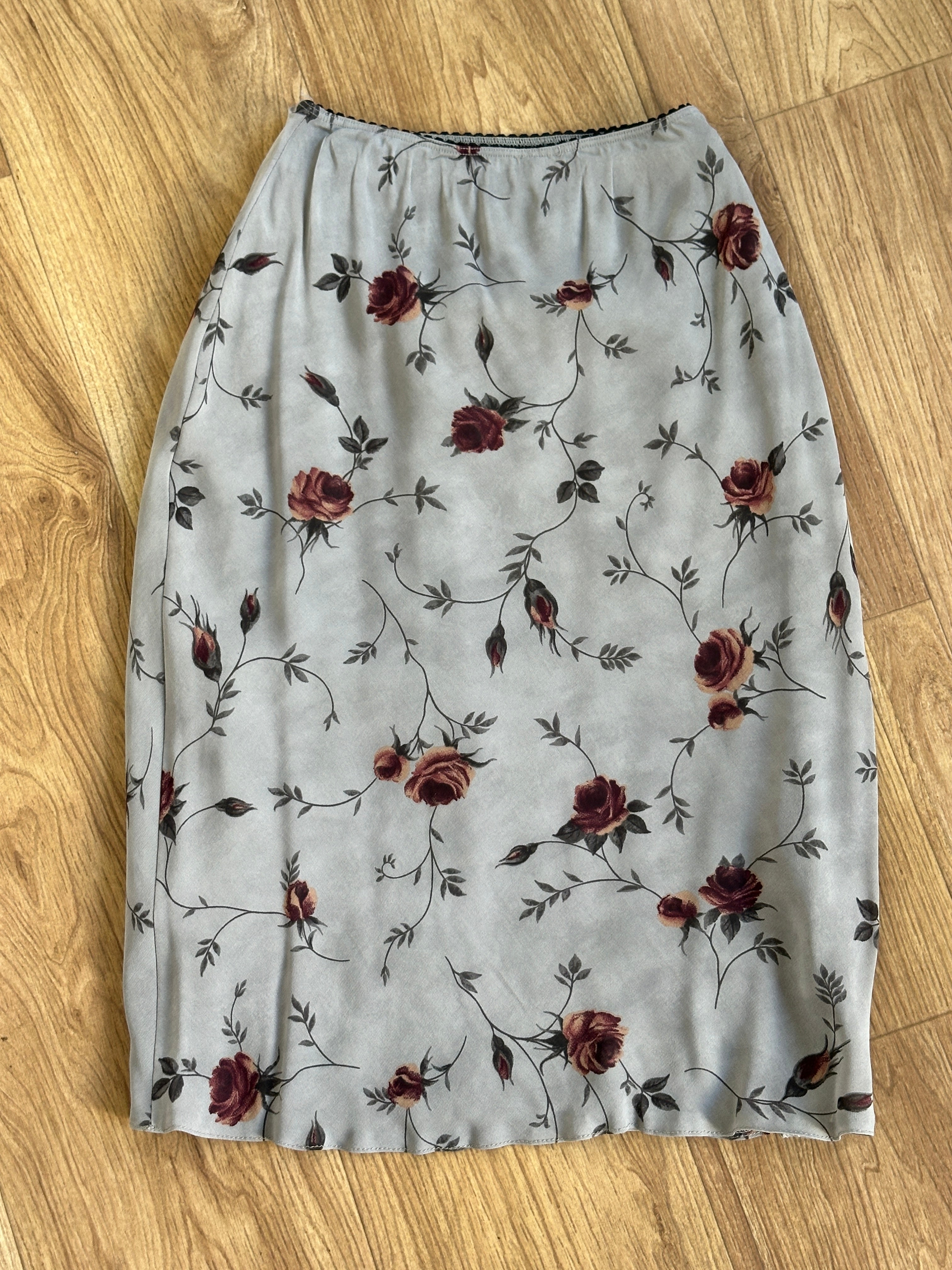 Friends 90s skirt