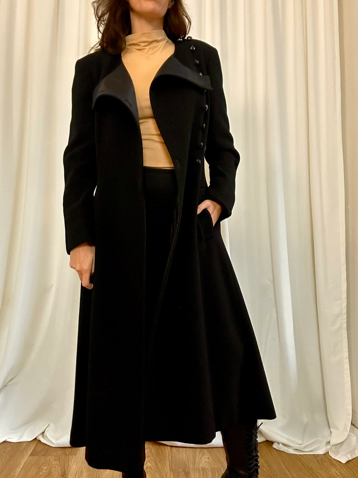 Fatato dark coat