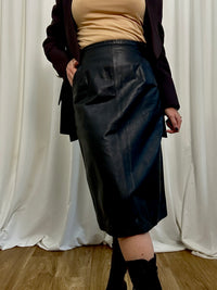 Basic leather skirt
