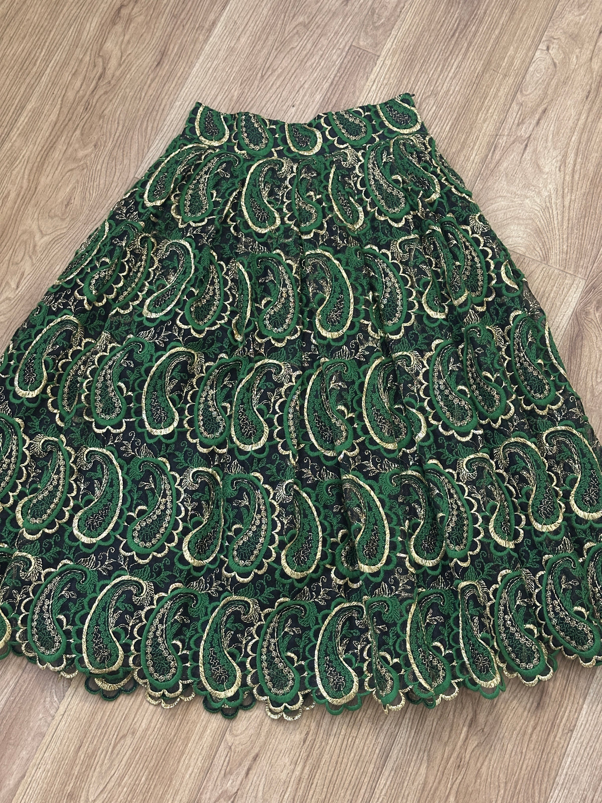 Pavone skirt