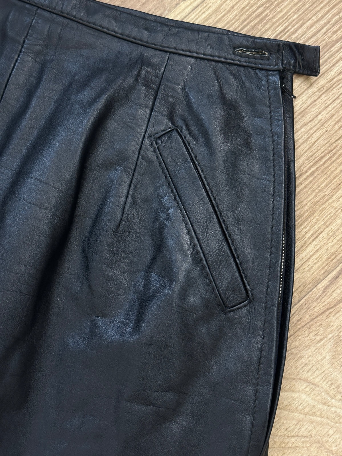 Basic leather skirt