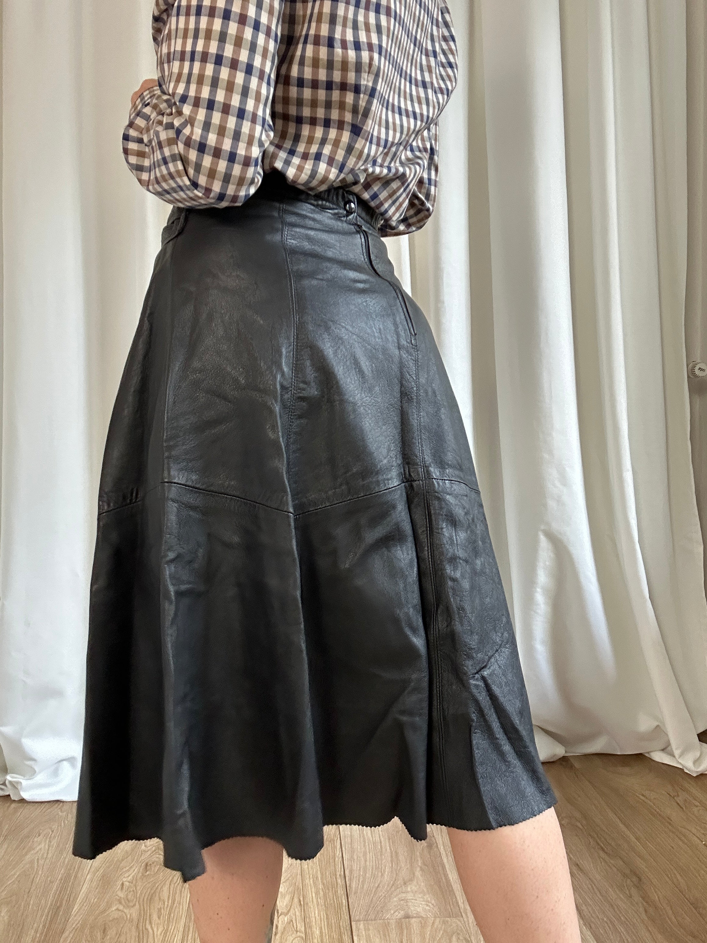 Buffy leather skirt