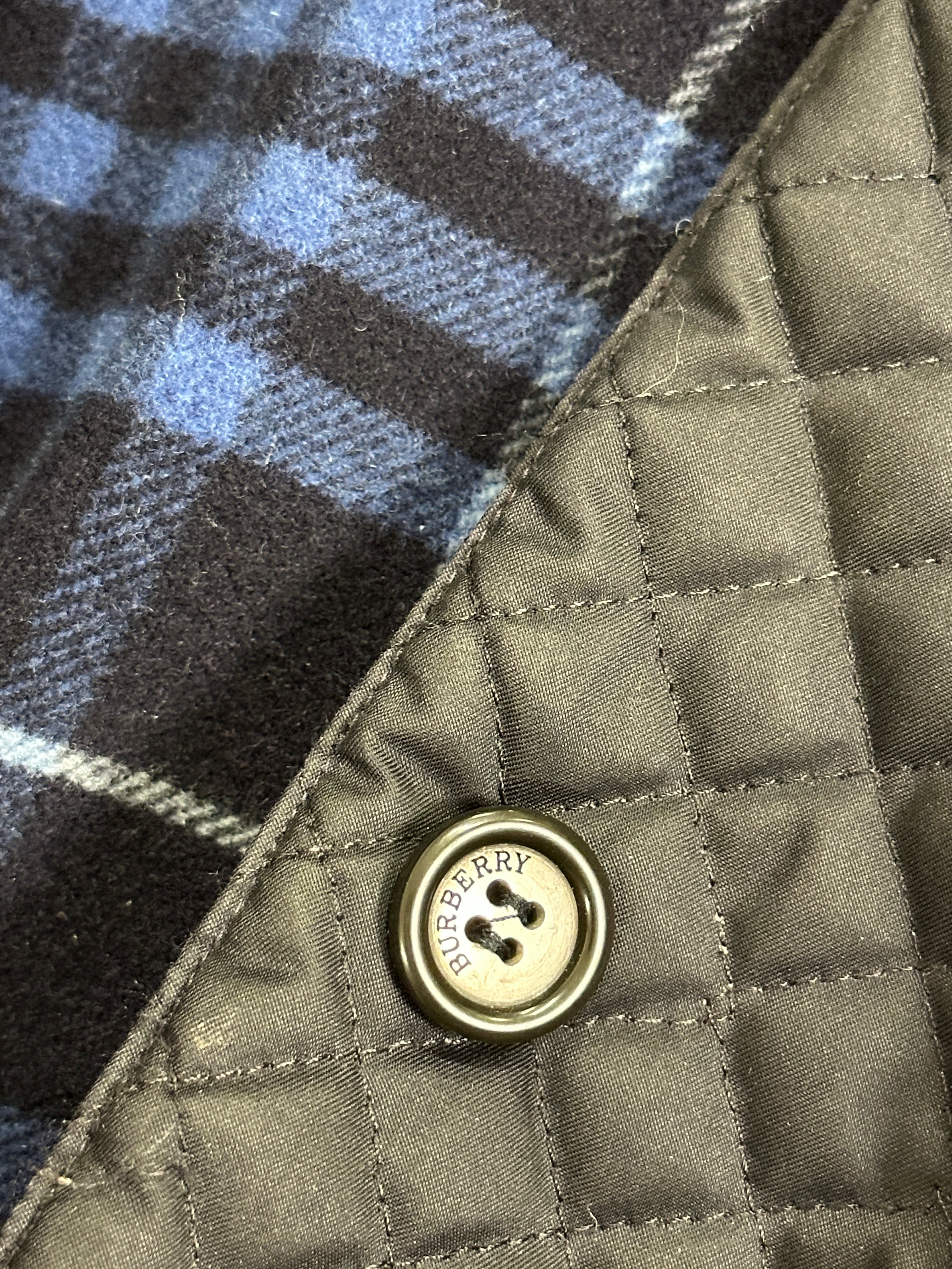 Traditional light Burberry