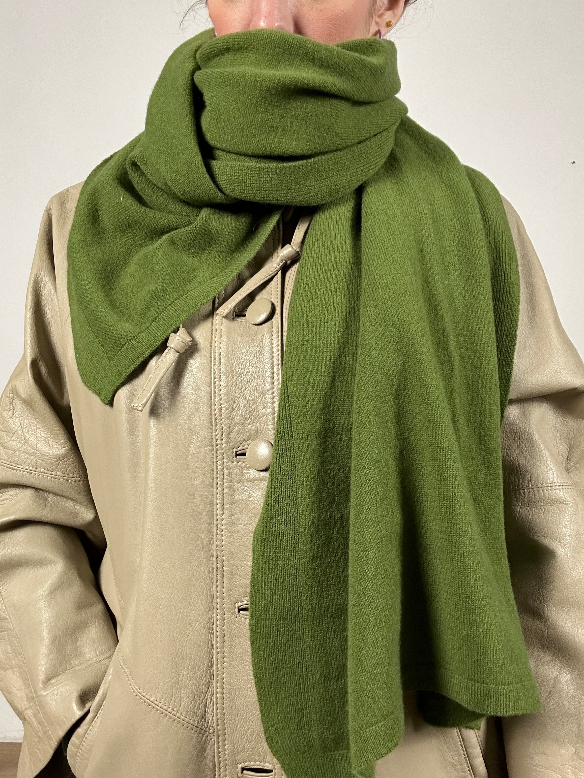 Green soft scarf